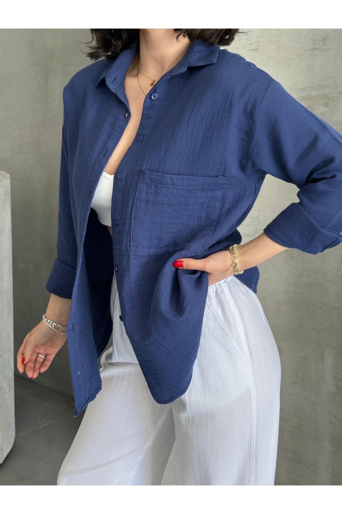 Moda Palmiss Kadın Lacivert Müslin Kumaş Oversize Gömlek