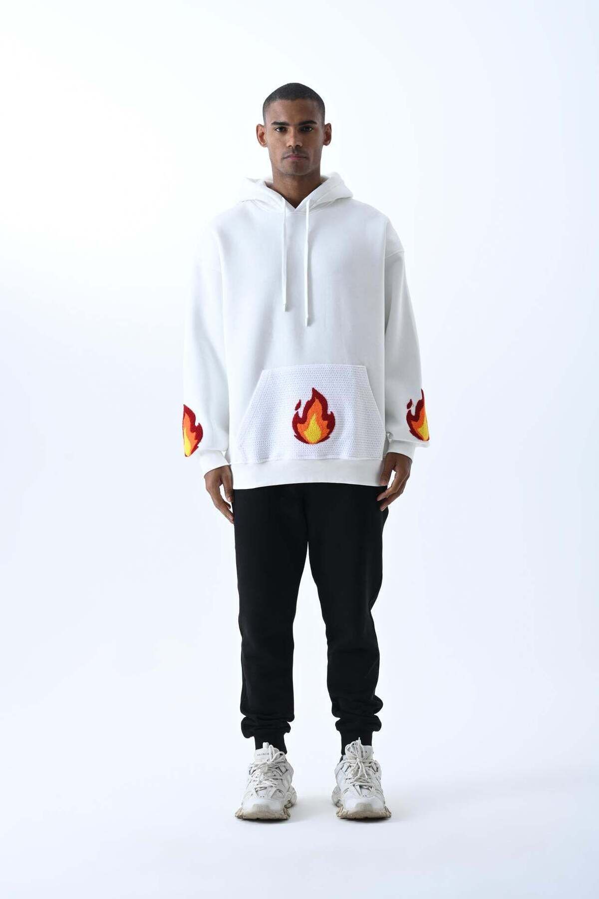jaceyjace Alev Nakışlı Kapüşonlu Oversize Sweatshirt - Beyaz