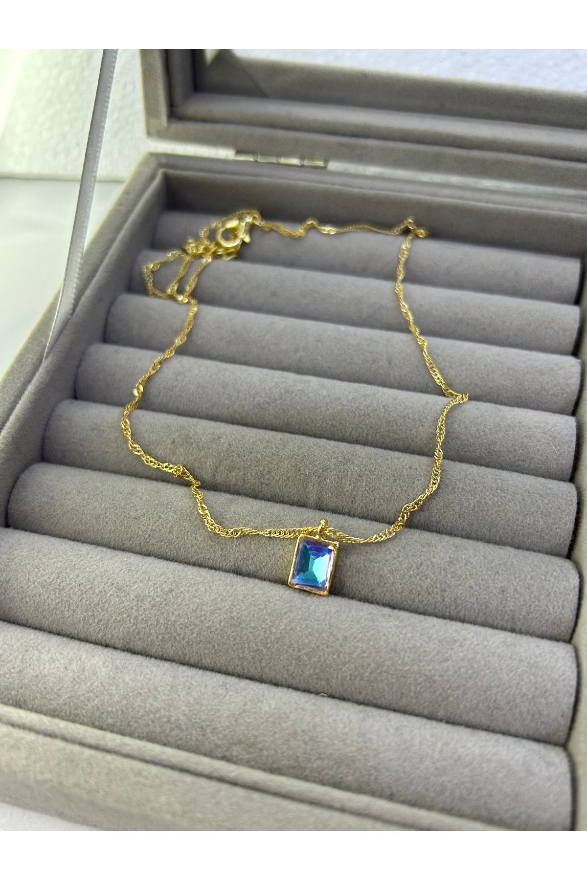 sosyeteyim Gold Mor Baget Parlak Kolye