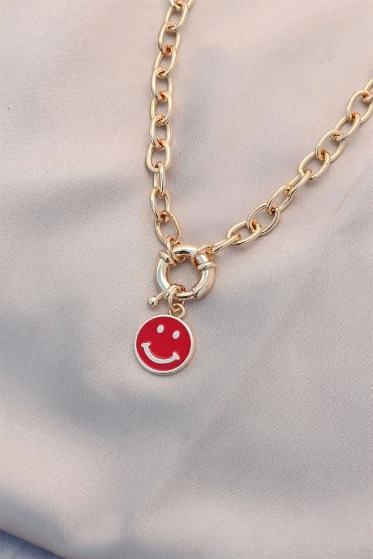 FASHIONLINE Yeni Sezon Kırmızı Renk Smile Model Retro Gold Metal Kolye