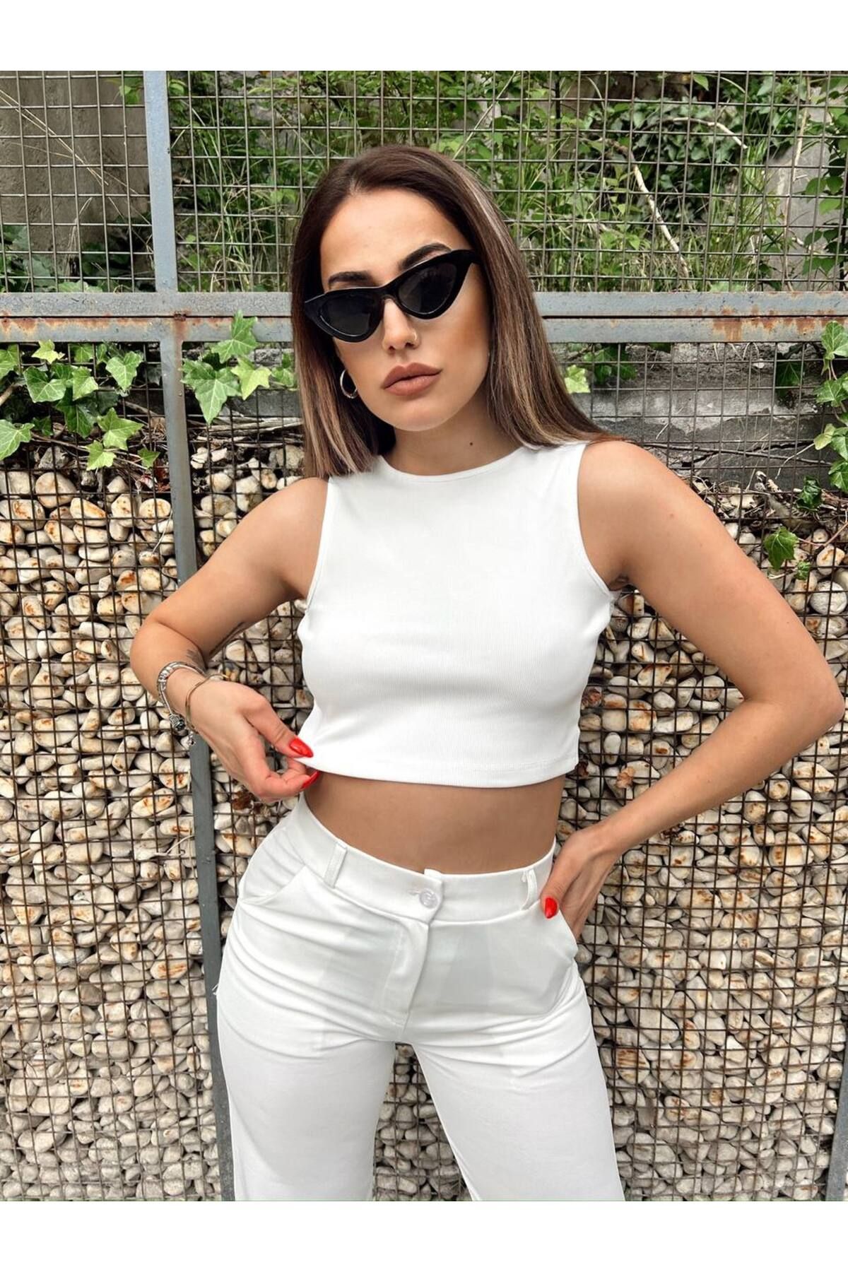Moda1001 Mistix Sırtı Dantel Puantiye Detaylı Crop - Beyaz-Beyaz - M