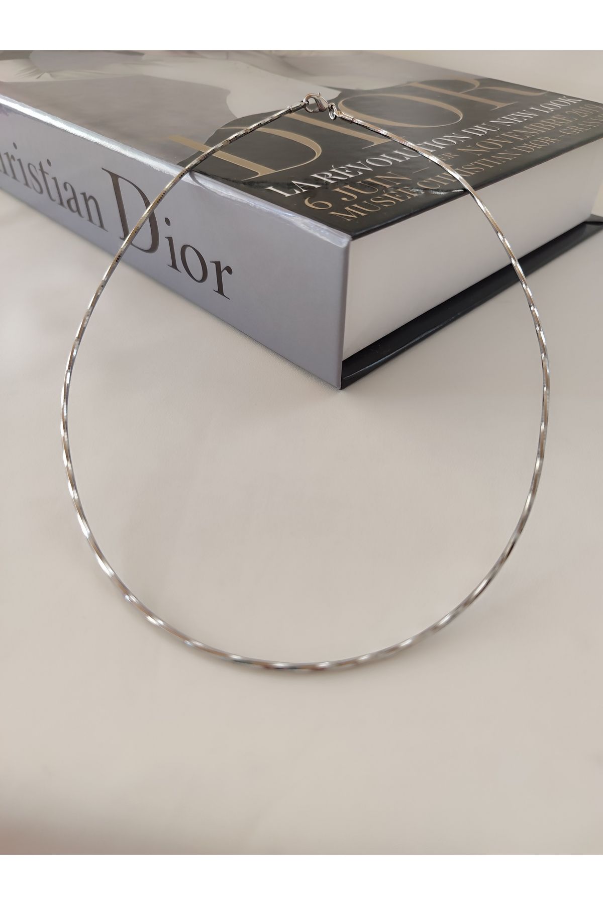 LİLYA AKSESUAR Gümüş Renk Parlak Choker(Tasma) Kolye