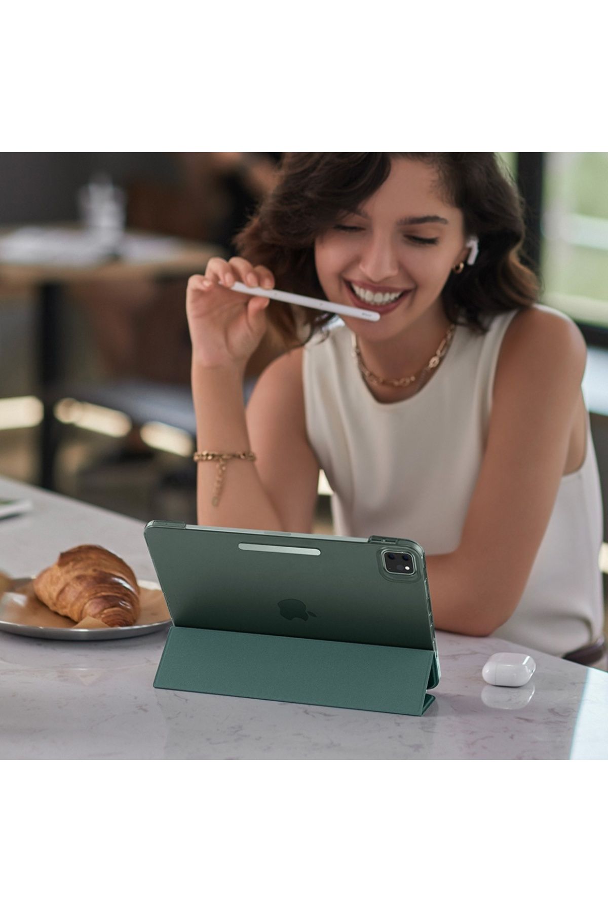 ESR-Husă pentru iPad Pro 11" 2021 / 2022, tip carte, Ascend Trifold ESR - Verde închis 7