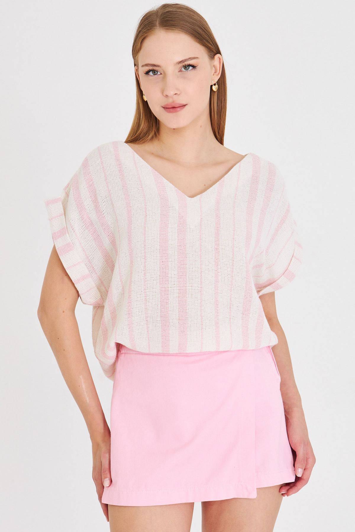 armonika Kadın Pudra V Yaka Yanları Yırtmaçlı Arkası Uzun Duble Kol Detaylı Oversize Bluz ARM-25Y001056