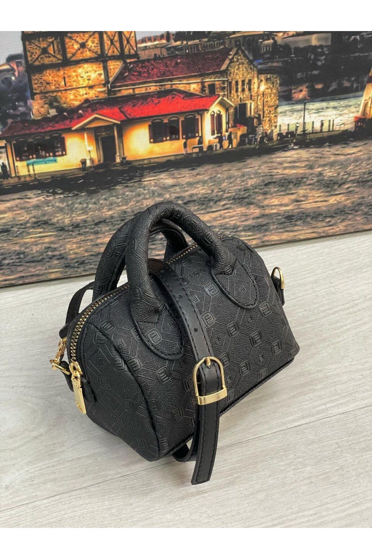 bynarincollection günlük model kol çantası