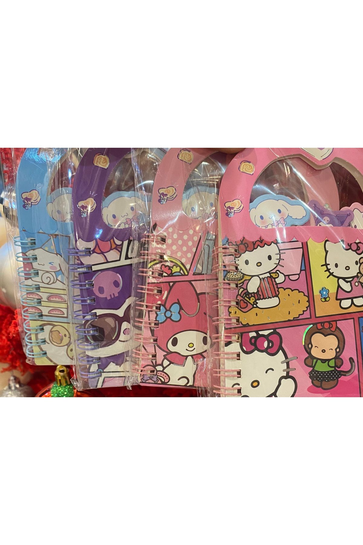 happystoretr Melodi Kuromi ve hello kitty çanta modelli kapaklı defter