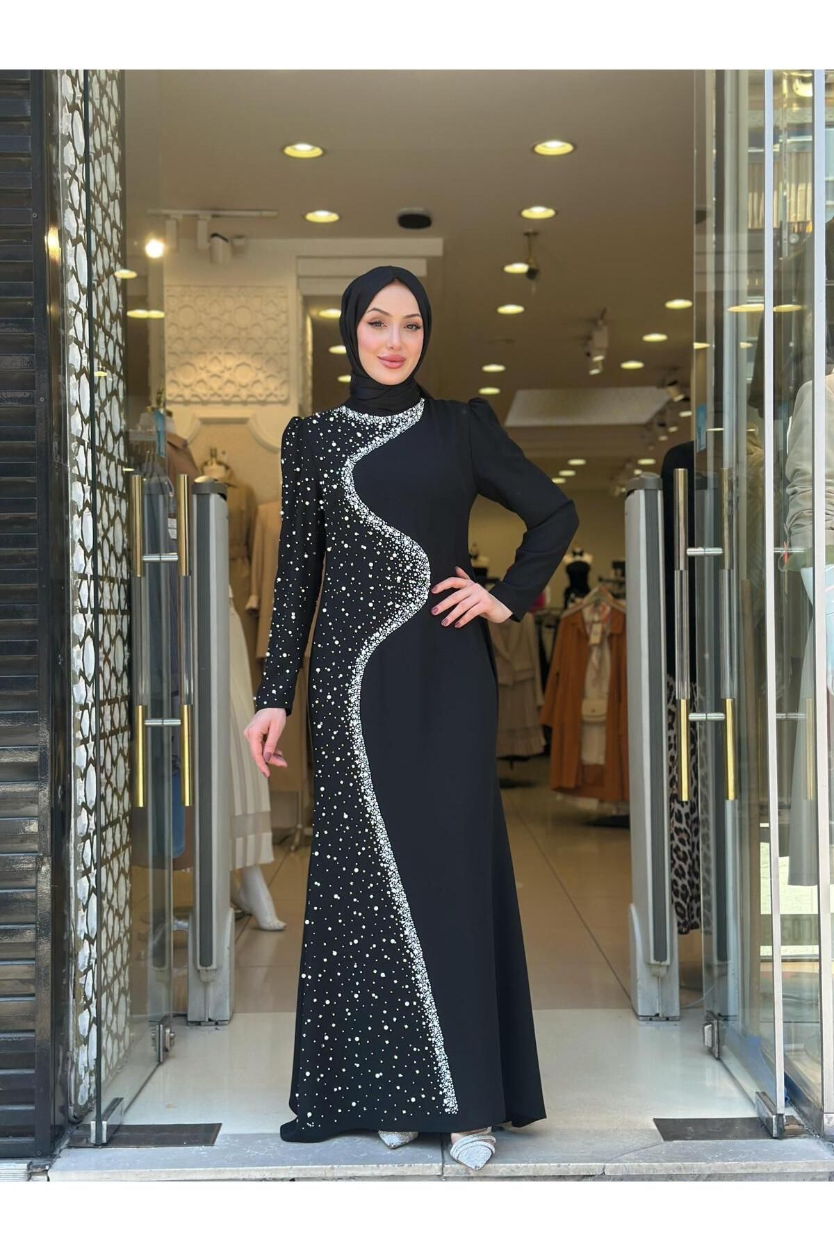 MODA İNCİ DETAYLI ELBİSE