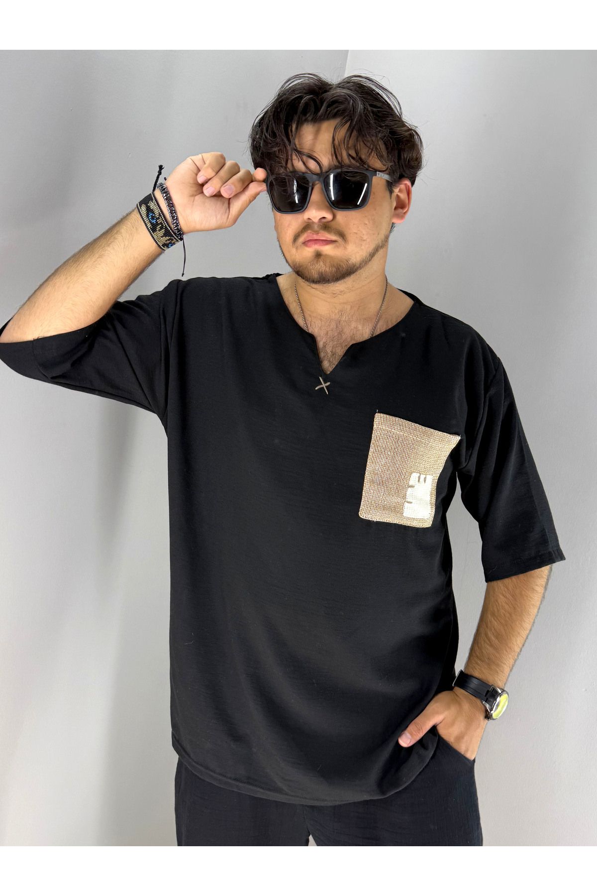 MARESHAL Muslin Armut Yaka ve Cep Etnik Desen T-shirt (Siyah)