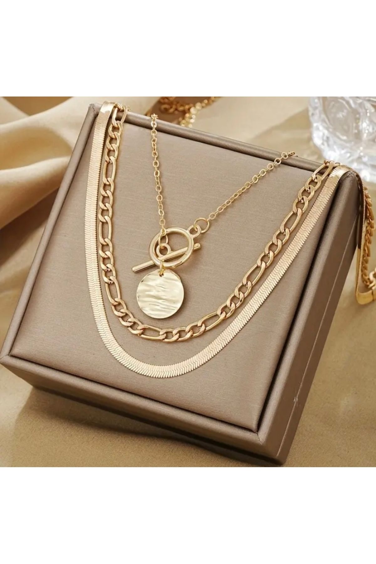 Accessories Vanilla Avenue 3 Parça Altın Sarısı Zincir Görünüm Günlük Kullanım Kadın Kolye Seti