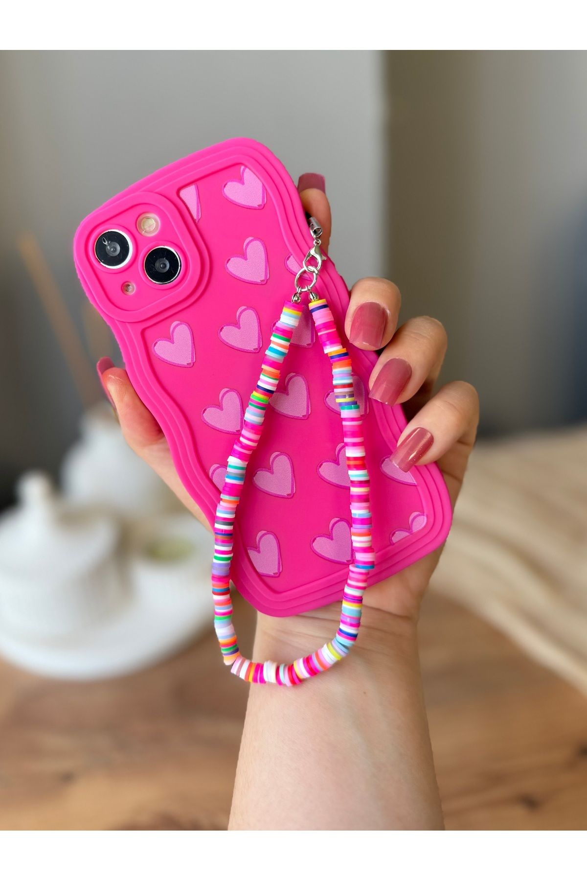 MirazTasarim IPHONE 15 İPLİ KALP DESENLİ DALGALI KENARLI FUŞYA KILIF