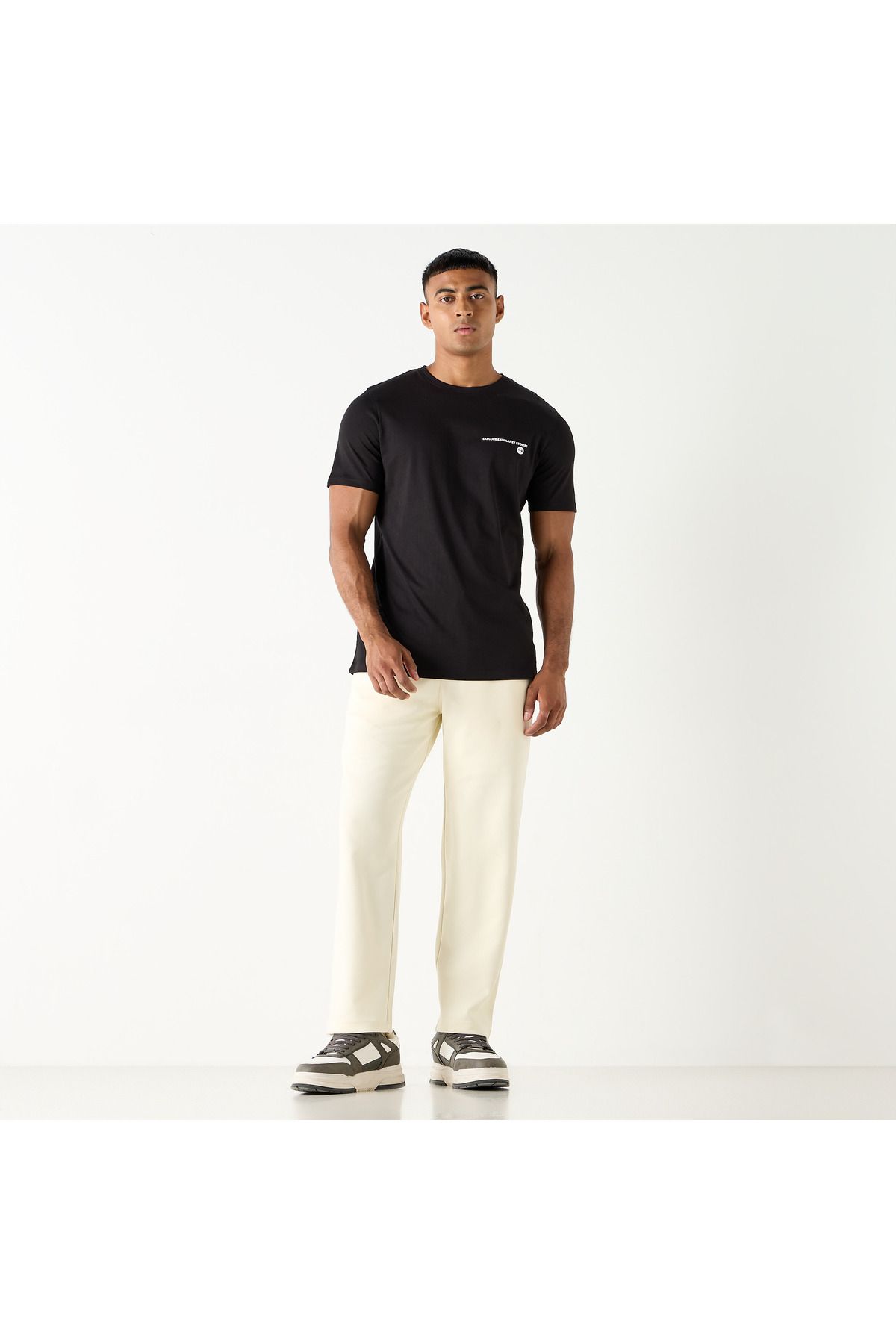 FAV-Relaxed Fit Joggers with Drawstring Closure and Pockets 2