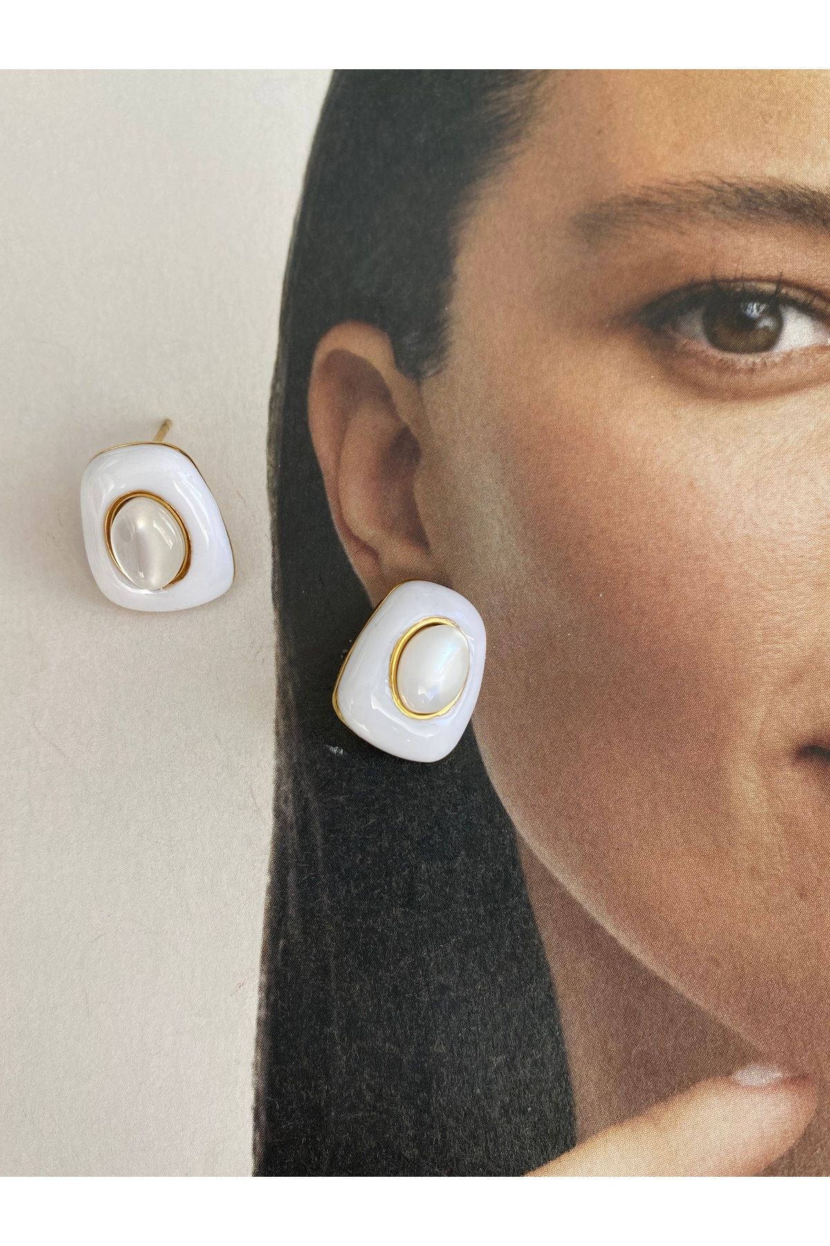 Pinery Jewels Minimal Taşlı Çelik Kararmaz Çelik Kaplama Küpe Çifti