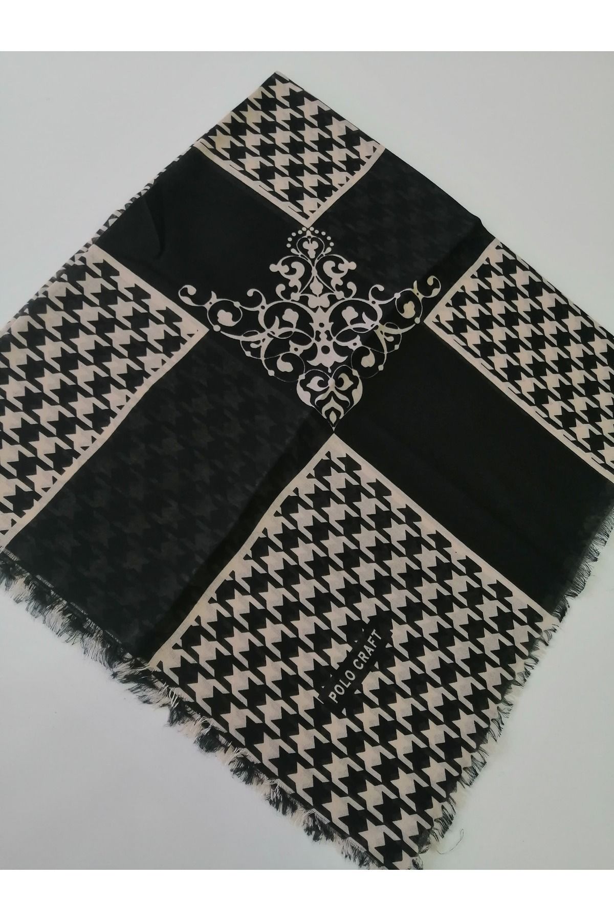 POLO CRAFT Desenli Flamlı Eşarp