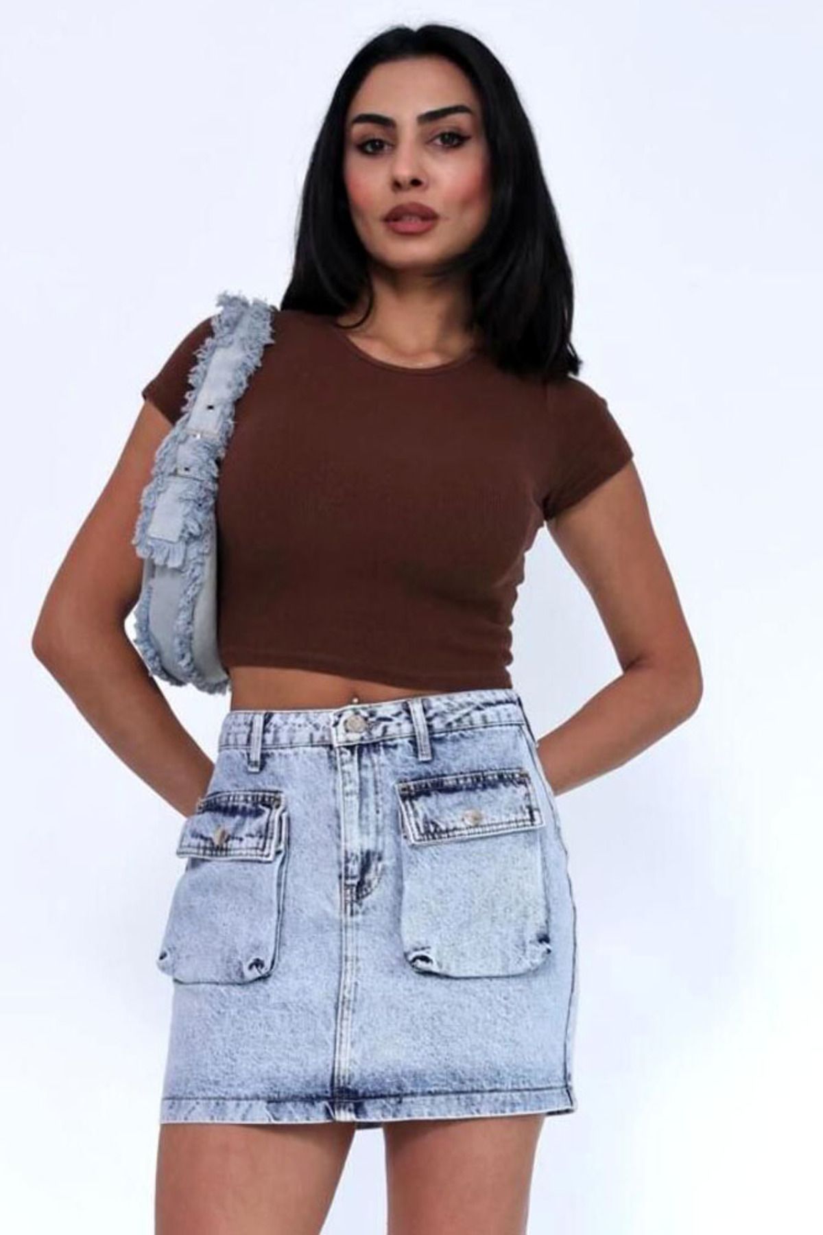 MissThetis Normal Bel Fermuarlı Düğmeli Kargo Cepli Yıkamalı Efektli Şık ve Cool Günlük Kısa Boy Denim Kot Etek
