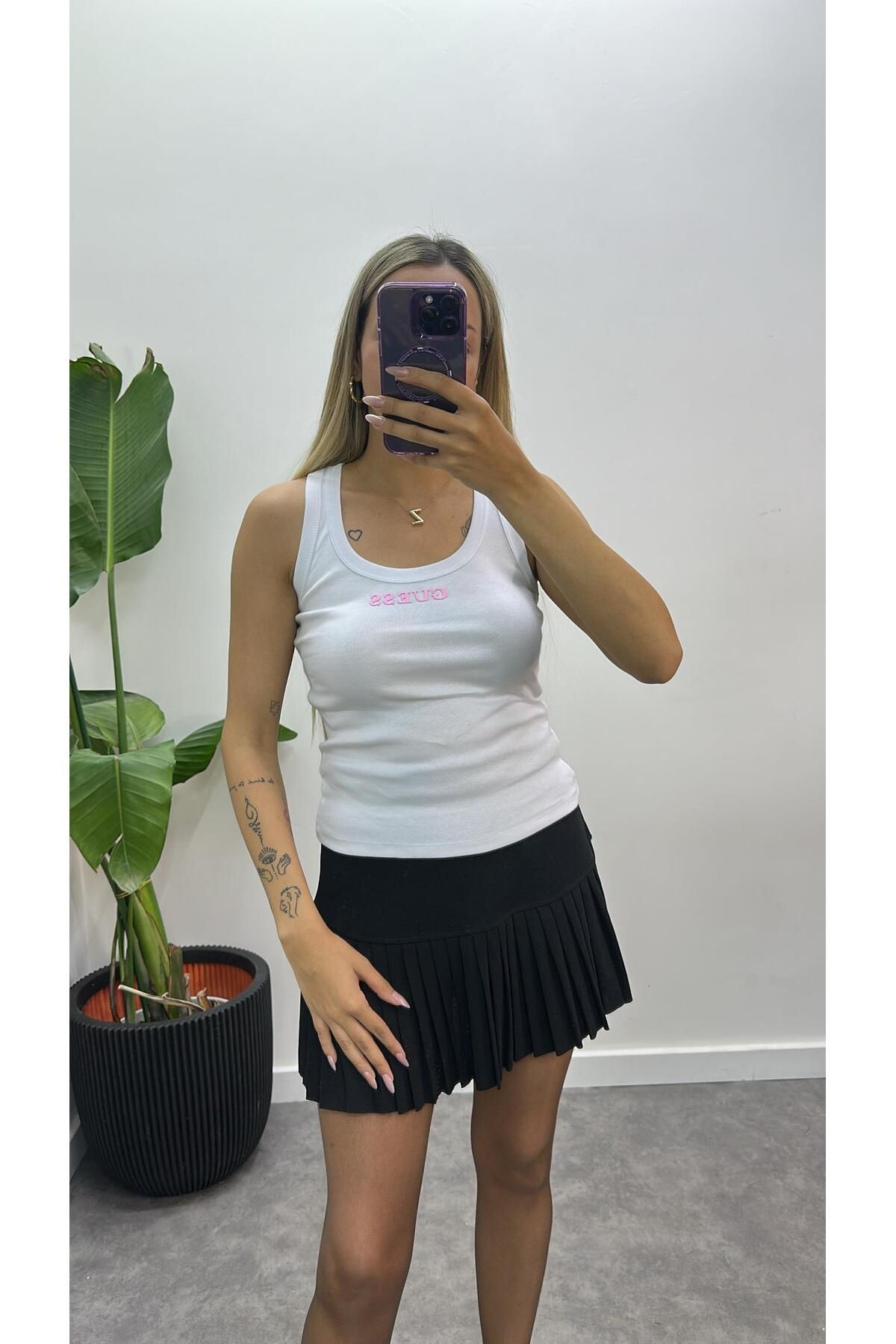 Acar Boutique Renkli Guess Yazılı Premium Atlet