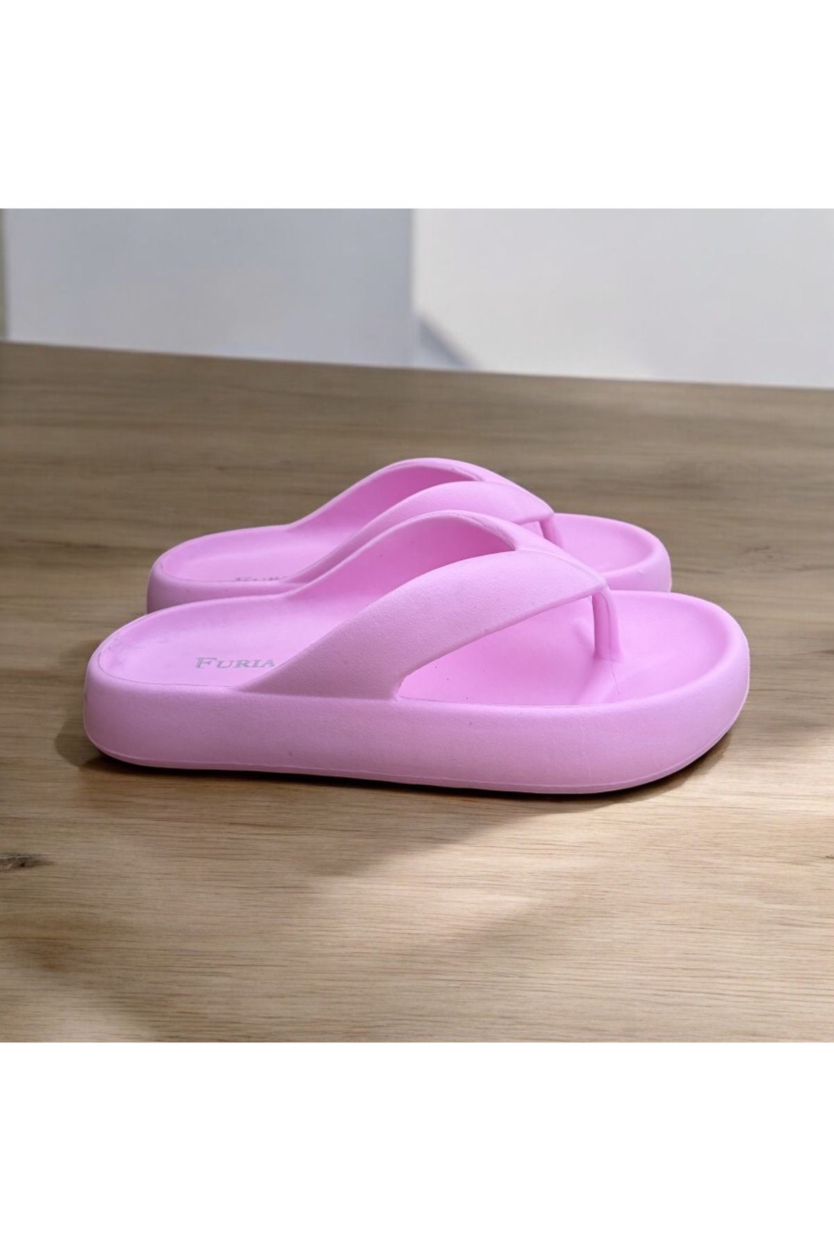 FURIA SHOES EVA KADIN PARMAK ARASI TERLİK
