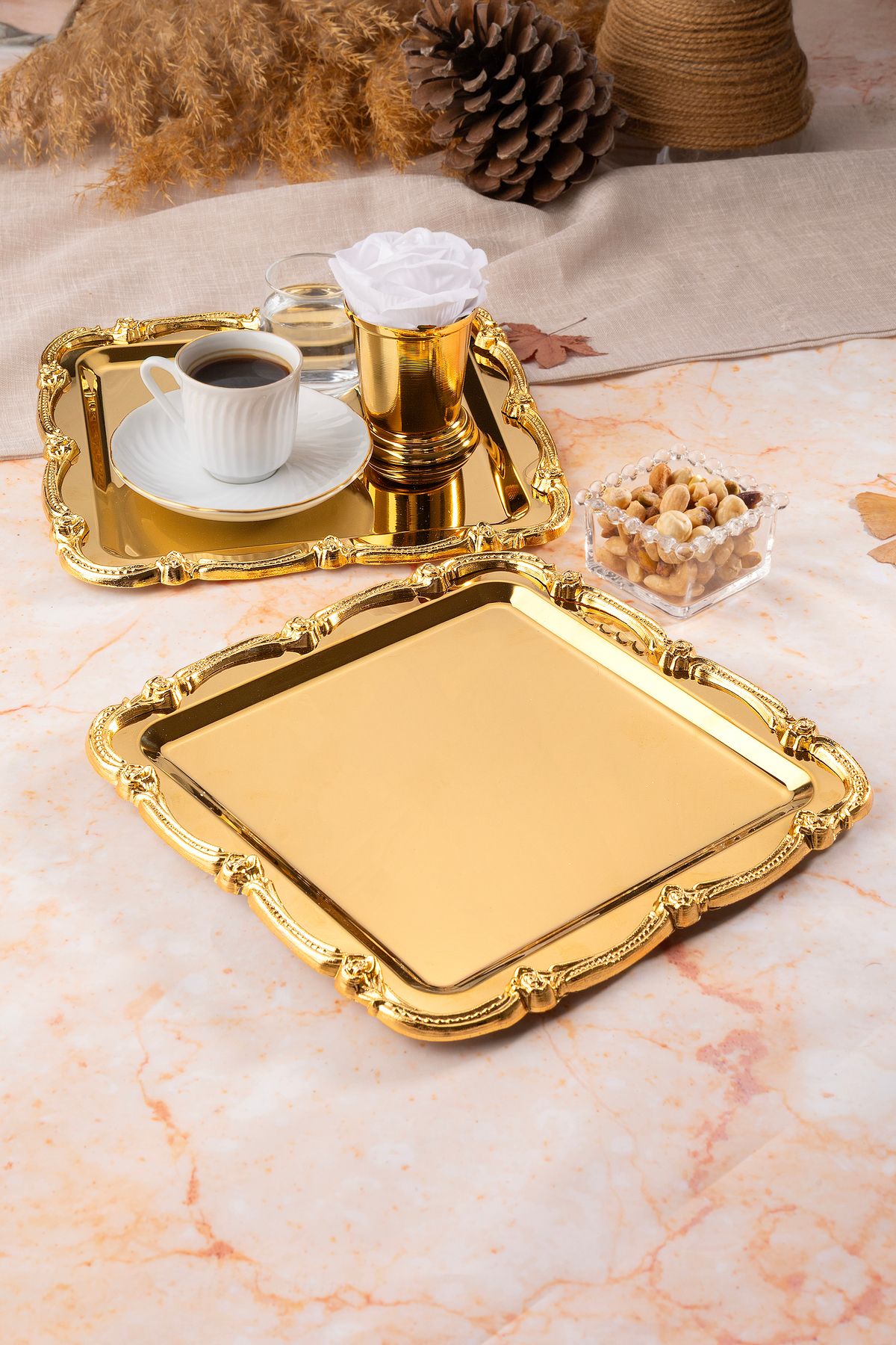 NEWTREND Züccaciye 2'li lüx Gold Döküm Gül Çerçeveli Gold Kare Nişan,Çeyiz,Kahve,Çay Sunum servis Tepsisi