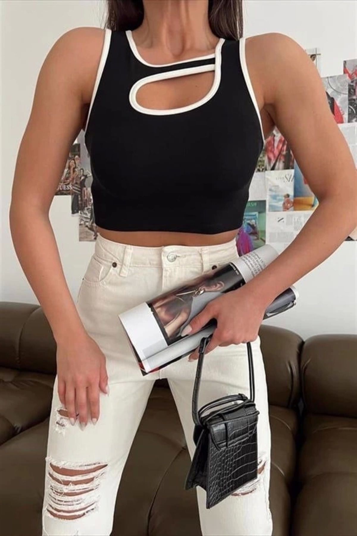 Lale Moda Pencereli kaşkorse crop