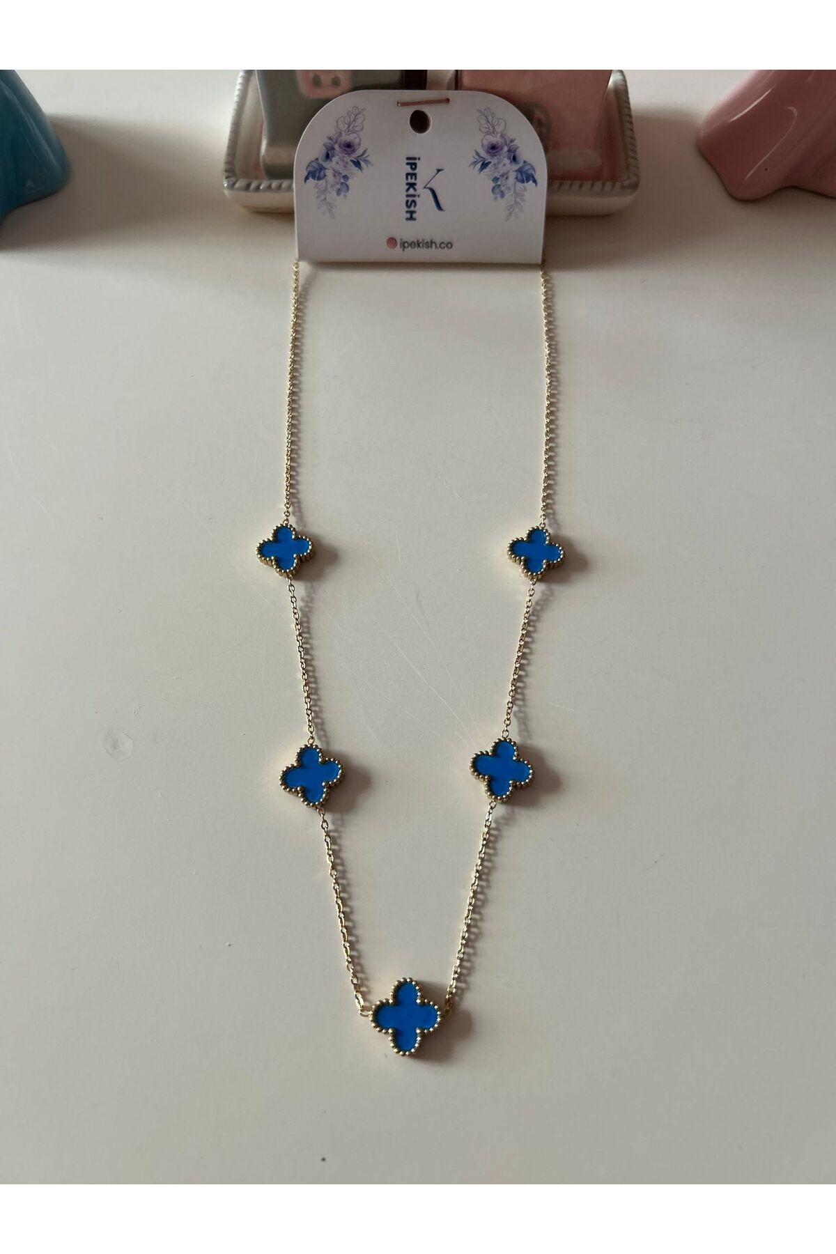 Cheecky Chic İpekish Gold Renk Ayarlanabilir Mavi Van Cleef Detaylı Paslanmaz Çelik Kadın Kolye