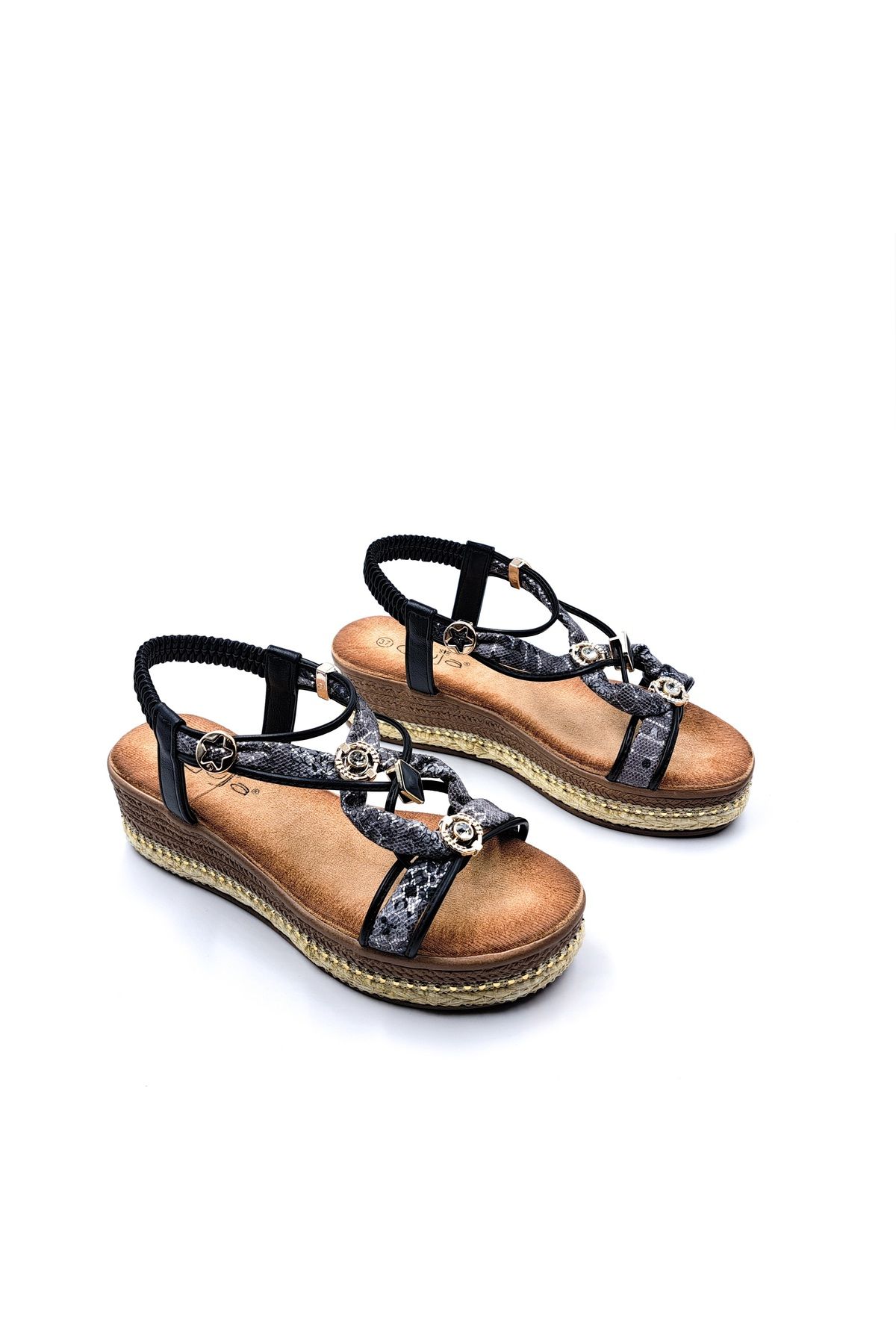 Guja Dolgu Taban Espadril Detaylı Lastikli ve Taşlı Kadın Siyah Şık Spor Sandalet
