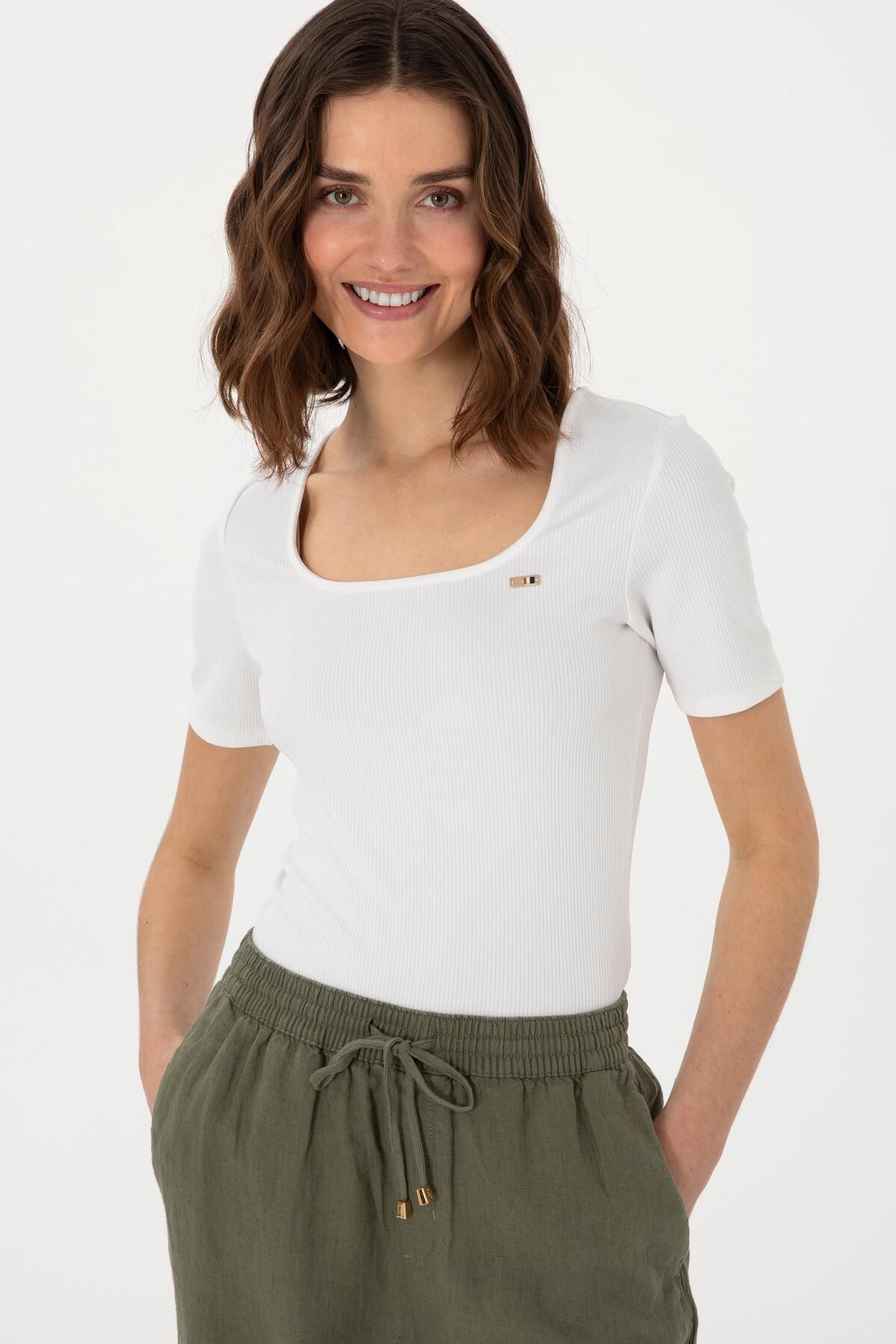 U.S. Polo Assn. Kadın Beyaz Kare Yaka T-Shirt