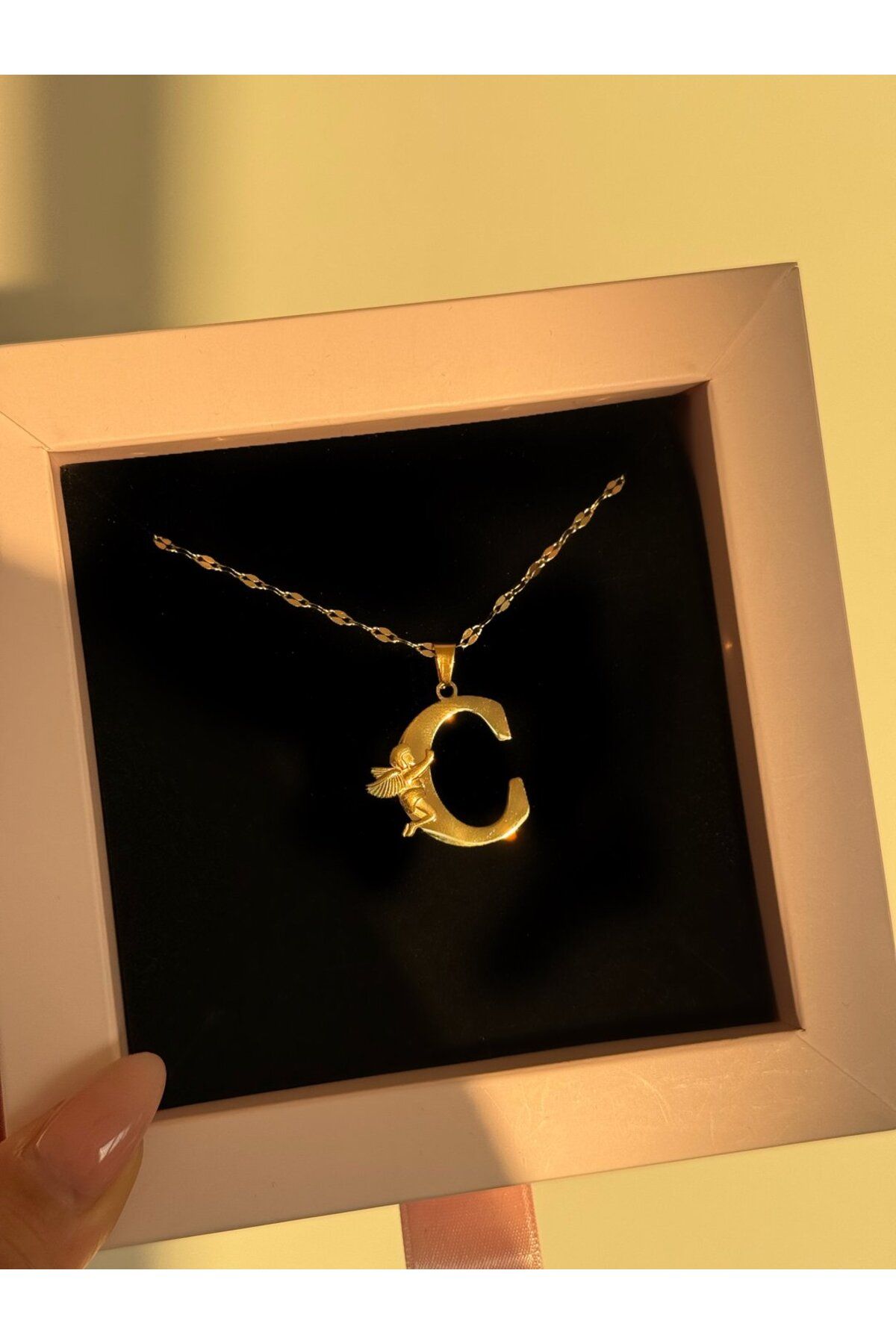h&b design jewel Çelik Melek Detaylı C Harfli Kolye