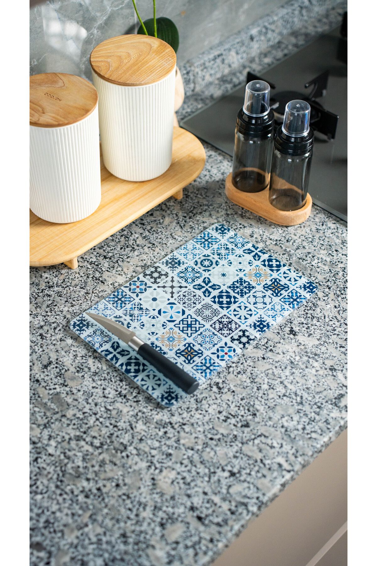 Modernizmo Temperli Cam Kesme Tahtası-Cam Sunum Tablası 20x30cm 303