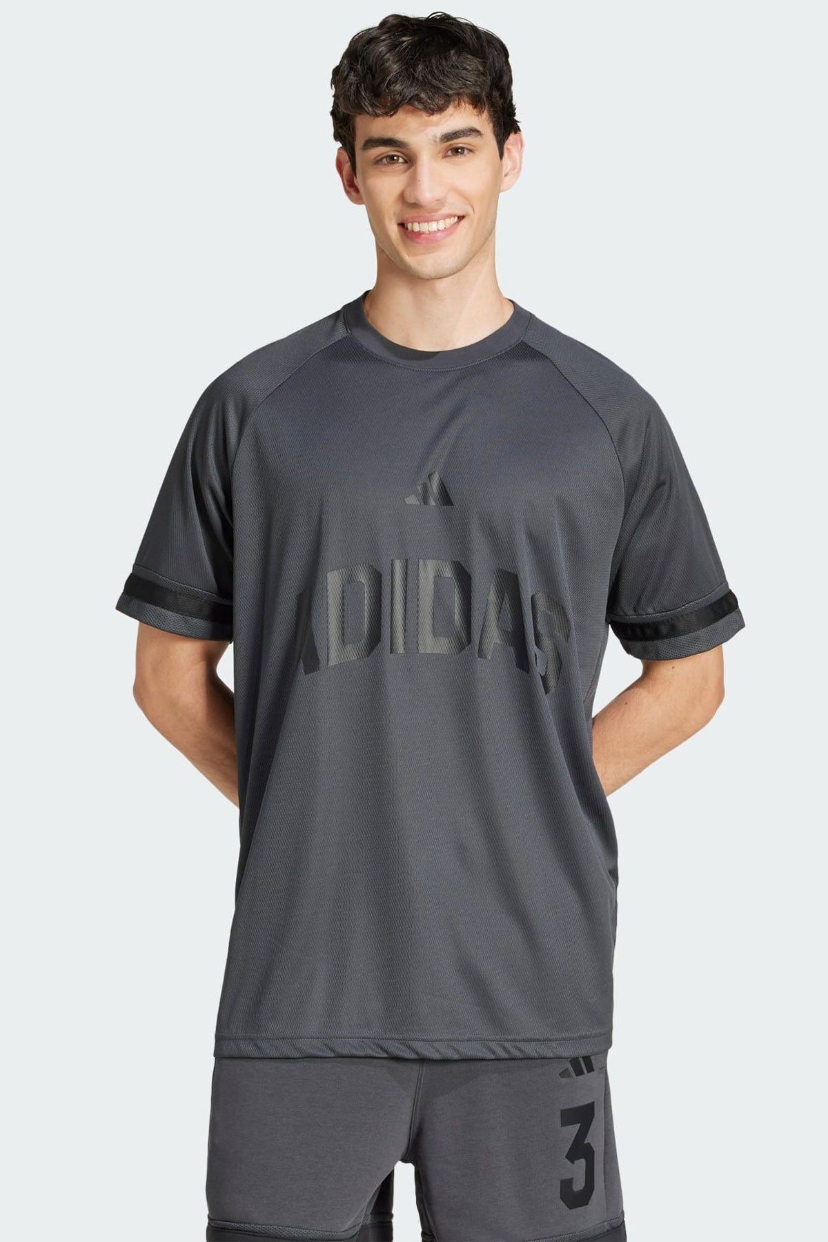 adidas Erkek US Sport Tişört