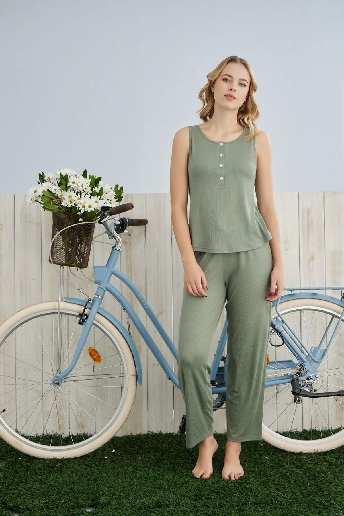 Pijamoni Kadın Dublin Kumaş Sıfır Kol Fıstık Yeşili Pijama Takımı - 5360