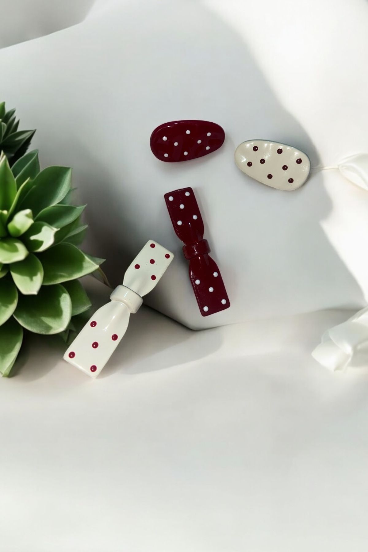 Agleam Cherry Dot 4’lü Tokalı Set | Fiyonklu & Oval Klips | Kırmızı & Krem Kombin