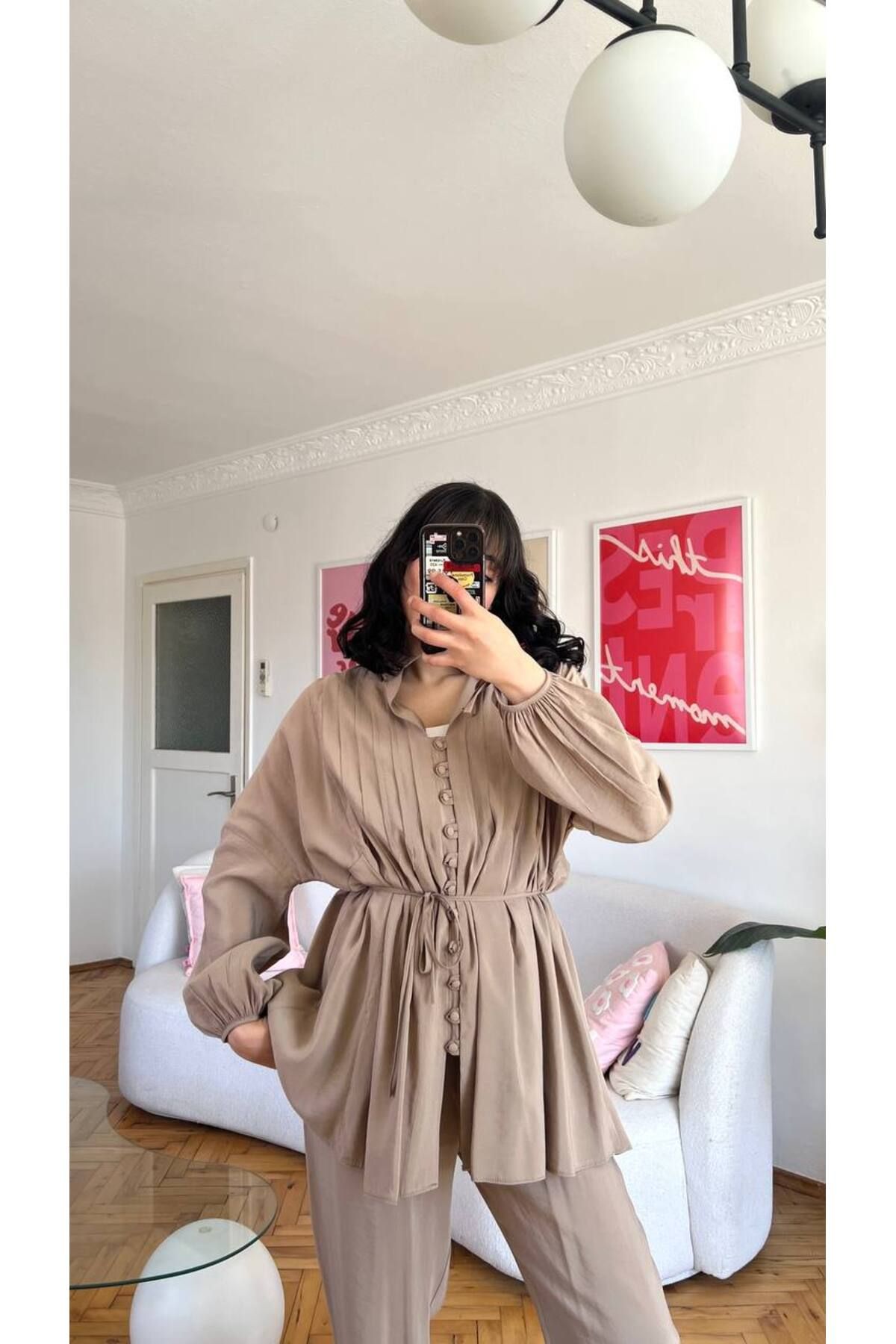 Castivo Fashion Cepli Kuşaklı Piliseli Rahat Kesim 2’li Takım