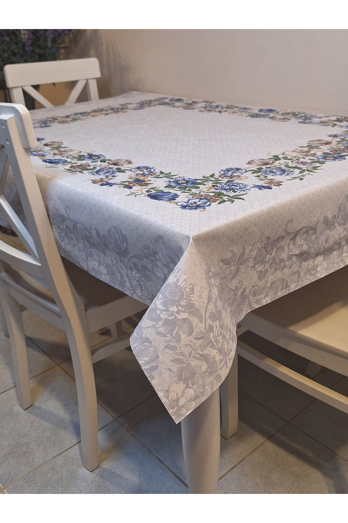 Başak Ev Tekstili DORA PANO Elyaf Tabanlı Pvc Muşamba - Desenli Silinebilir 115 X 140 Hazır Masa Örtüsü