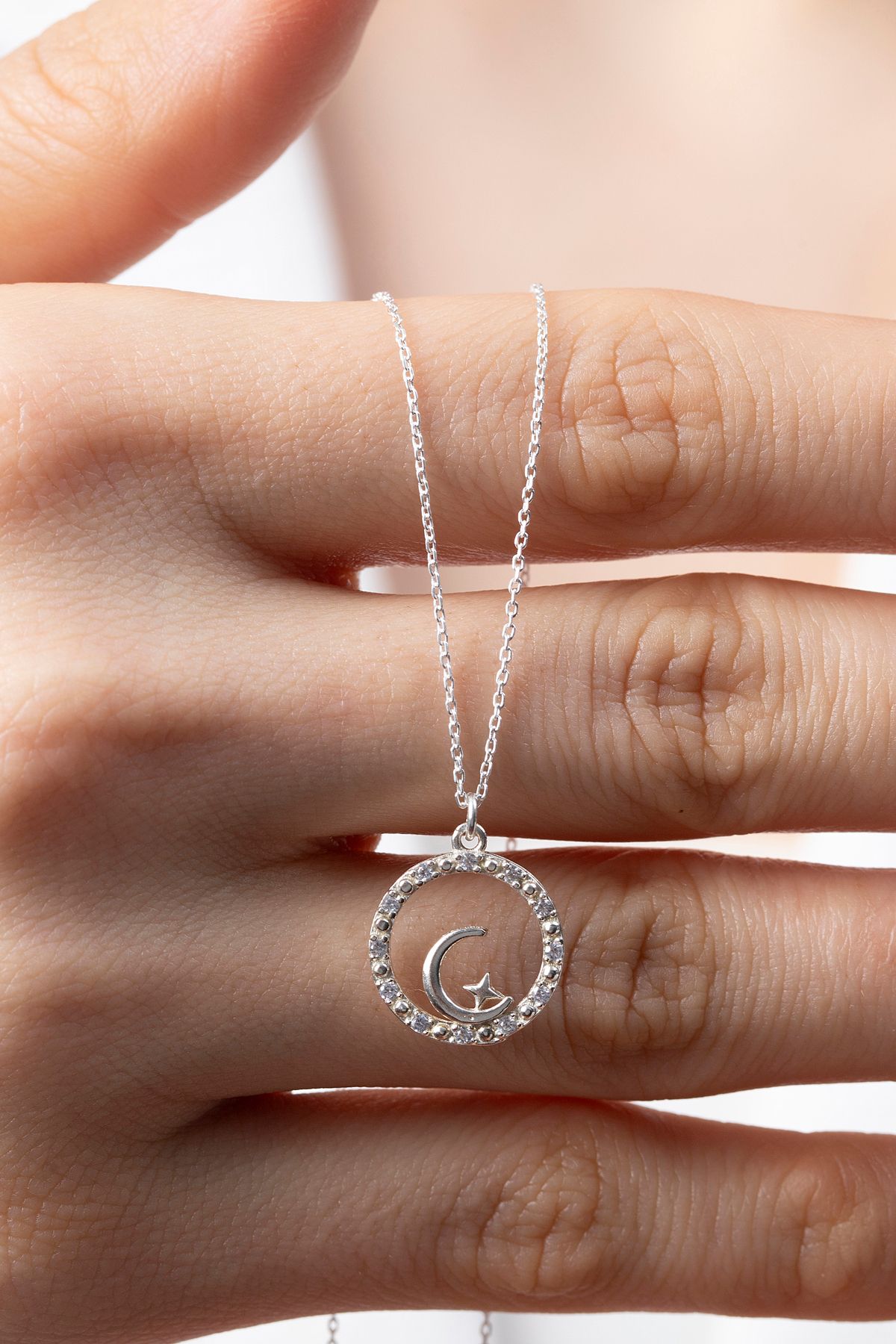 Elika Silver 925 Ayar Gümüş Ay ve Yıldız Model Kolye