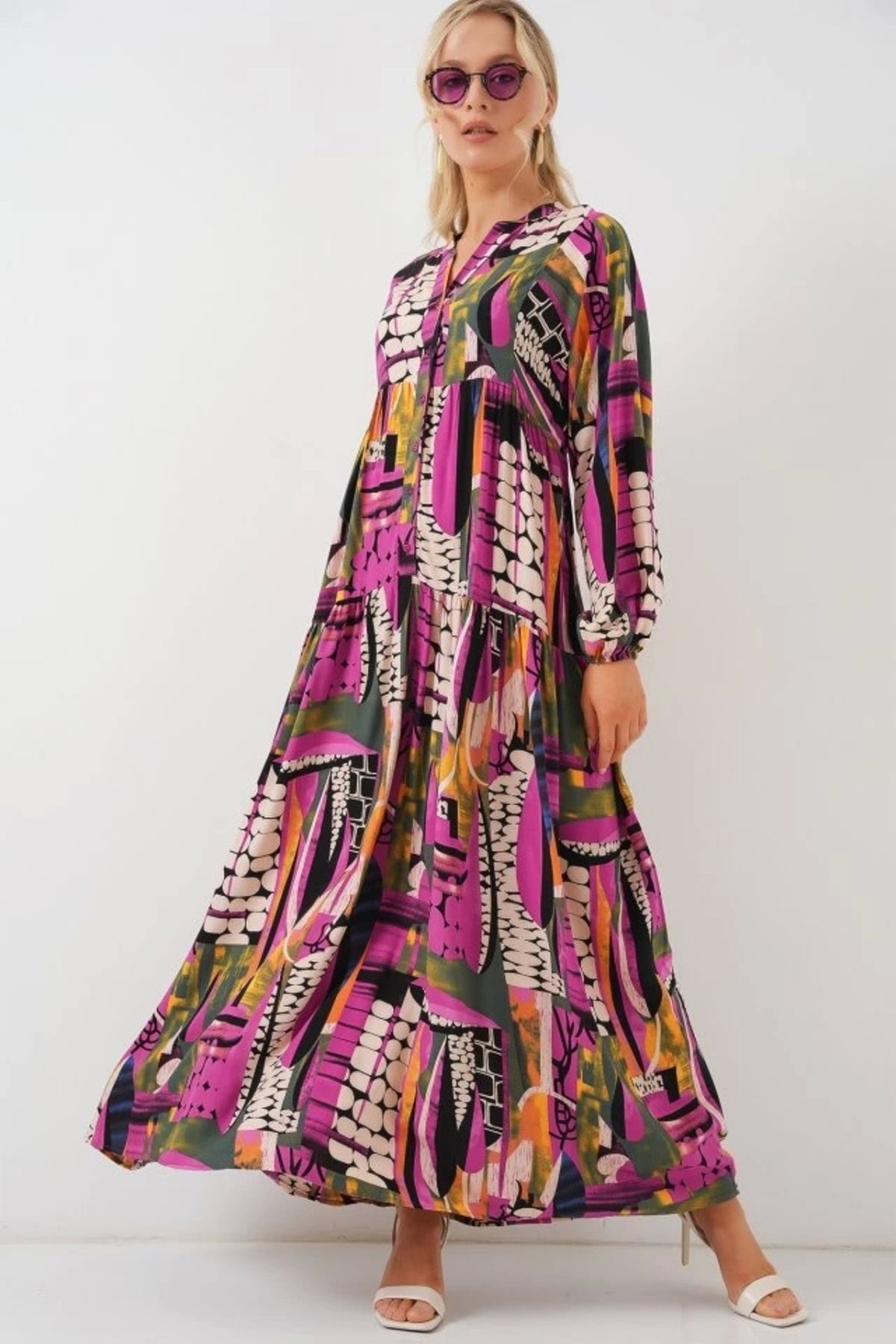 Butik 2423 Otantik Desenli Tesettür Elbise - H. Haki