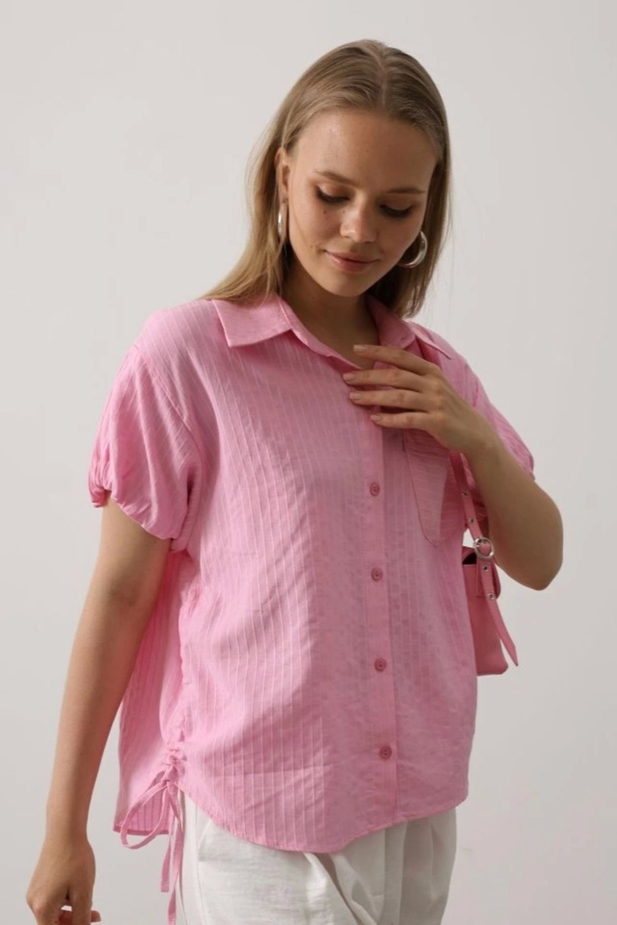 Butik Yanlar Büzmeli Kısa Balon Kol Gömlek - Pembe