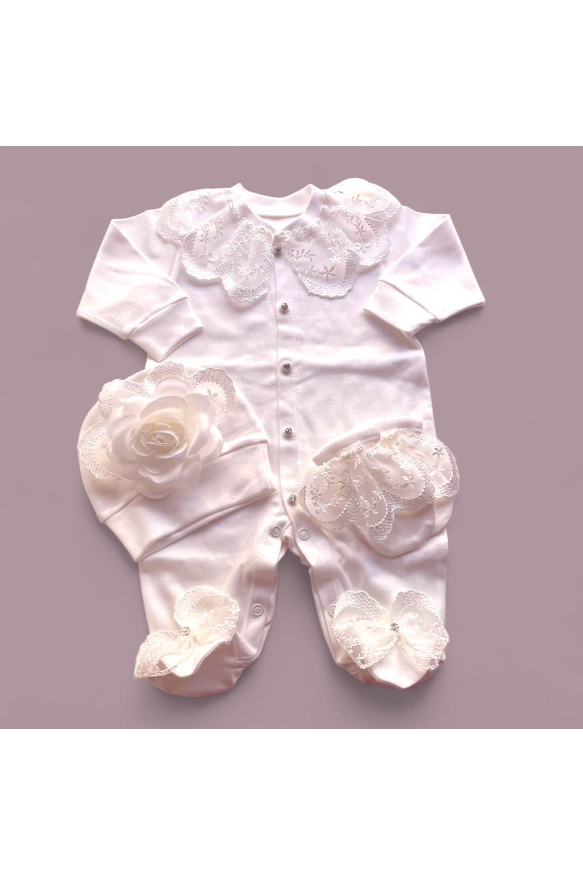 Şeker Tadında Tasarımlar Kız Bebek Beyaz Gül Detaylı Tulum Set fotoğrafı 3 (önizleme)