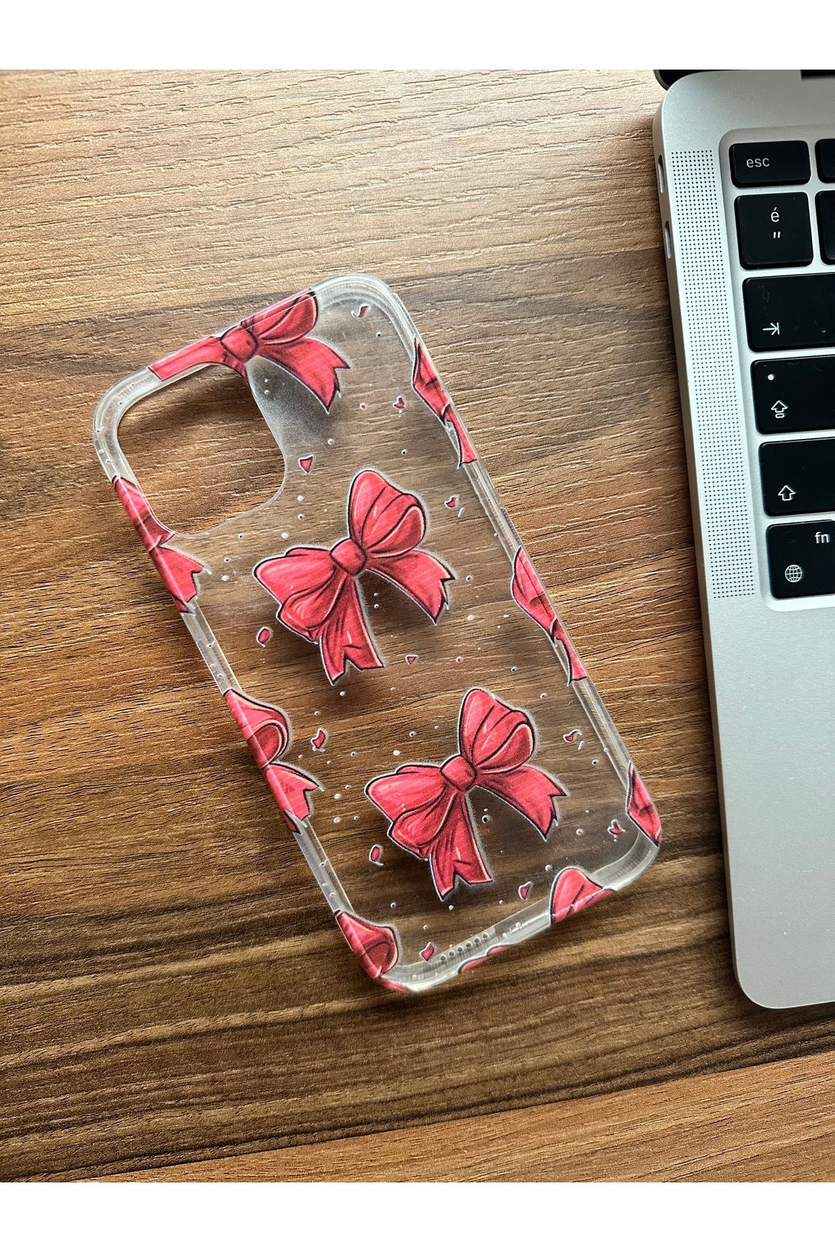 Mobildizayn iPhone 13 PRO MAX Uyumlu Büyük Kırmızı Kurdele Desenli Şeffaf Telefon Kılıfı