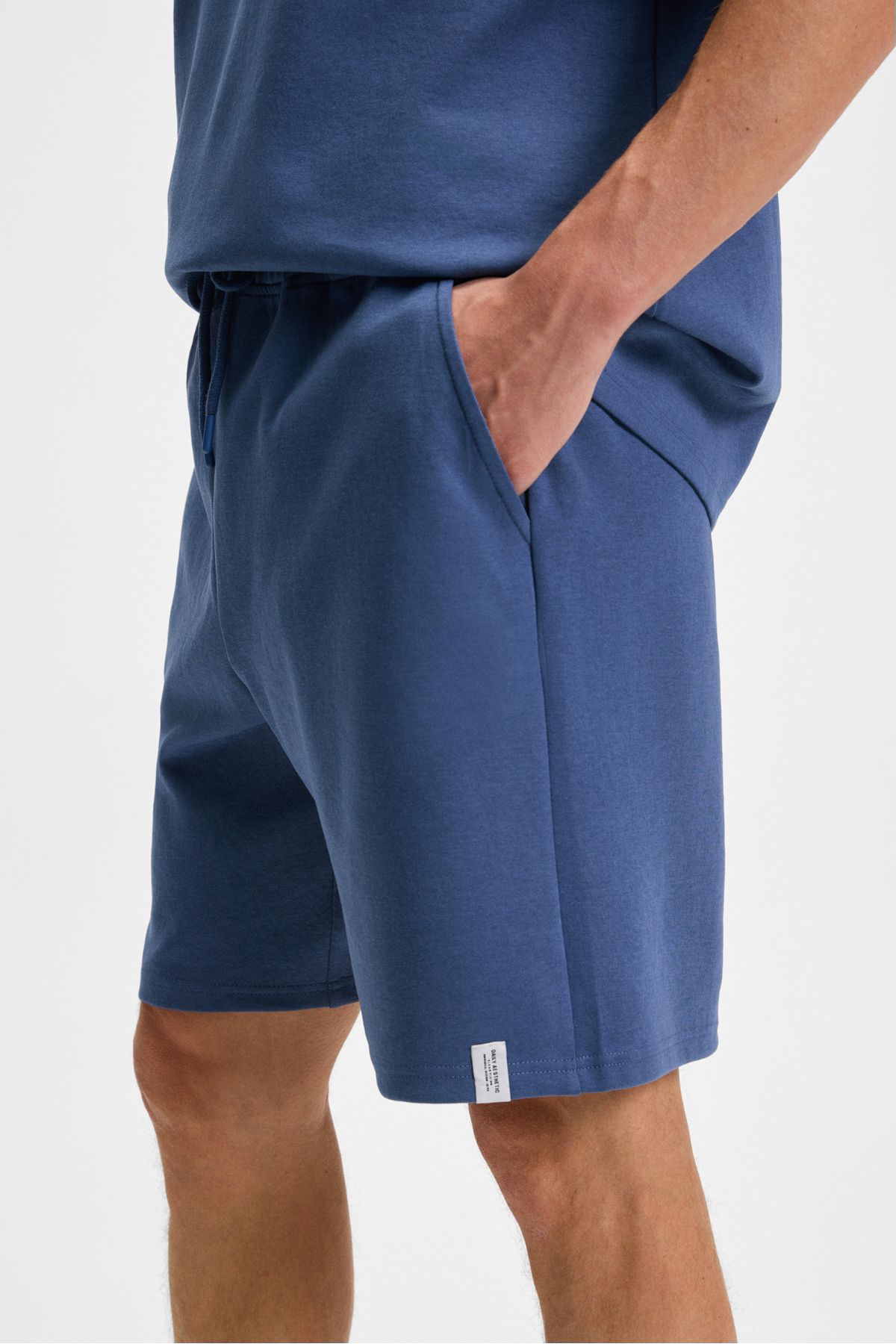 GRIMELANGE-Bailey Men's Relaxed Fit Indigo Shorts with Elastic Waist Back Single Pocket Cord 2