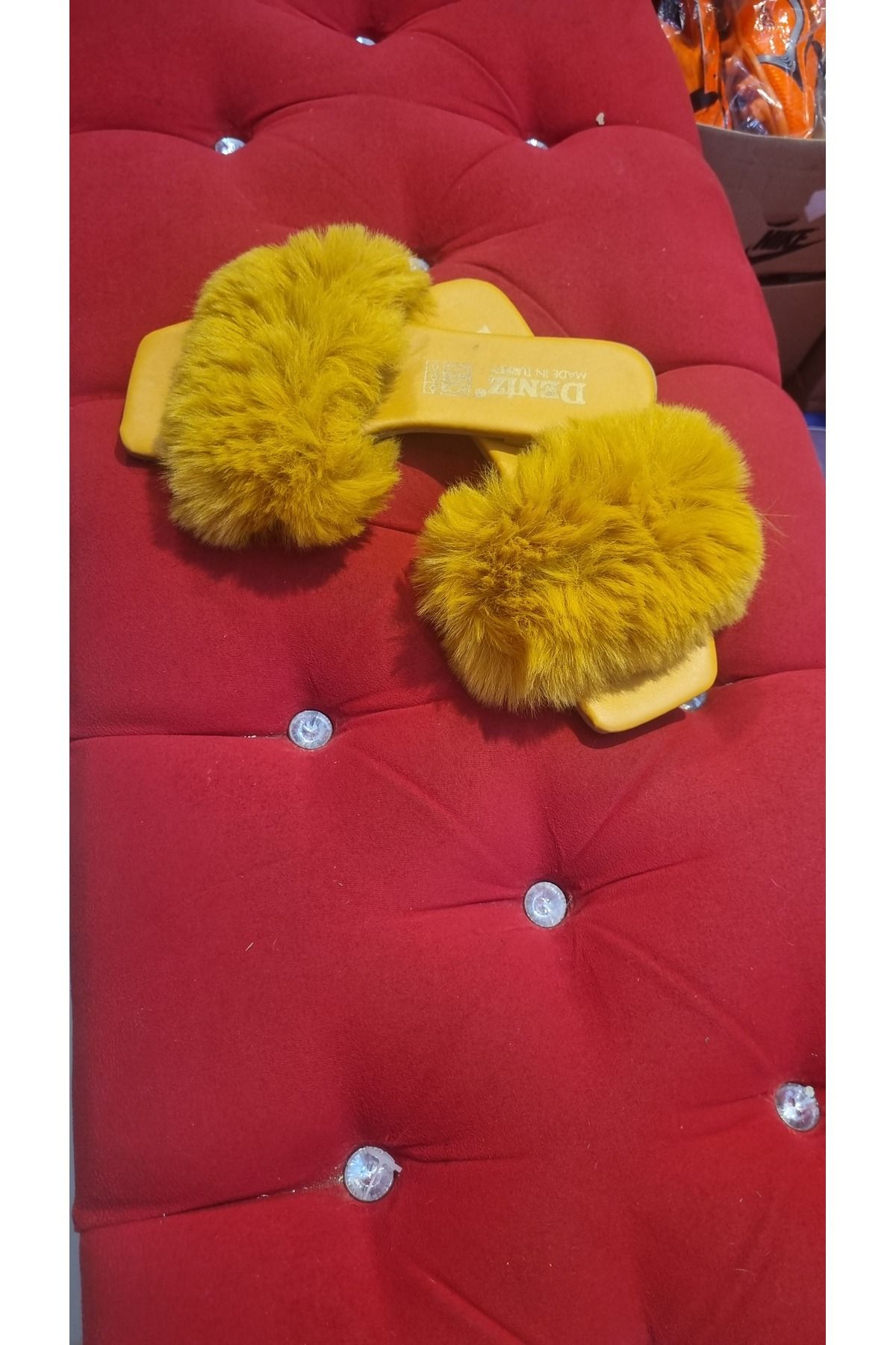 SEVİNÇ STİL Tüylü peluş terlik