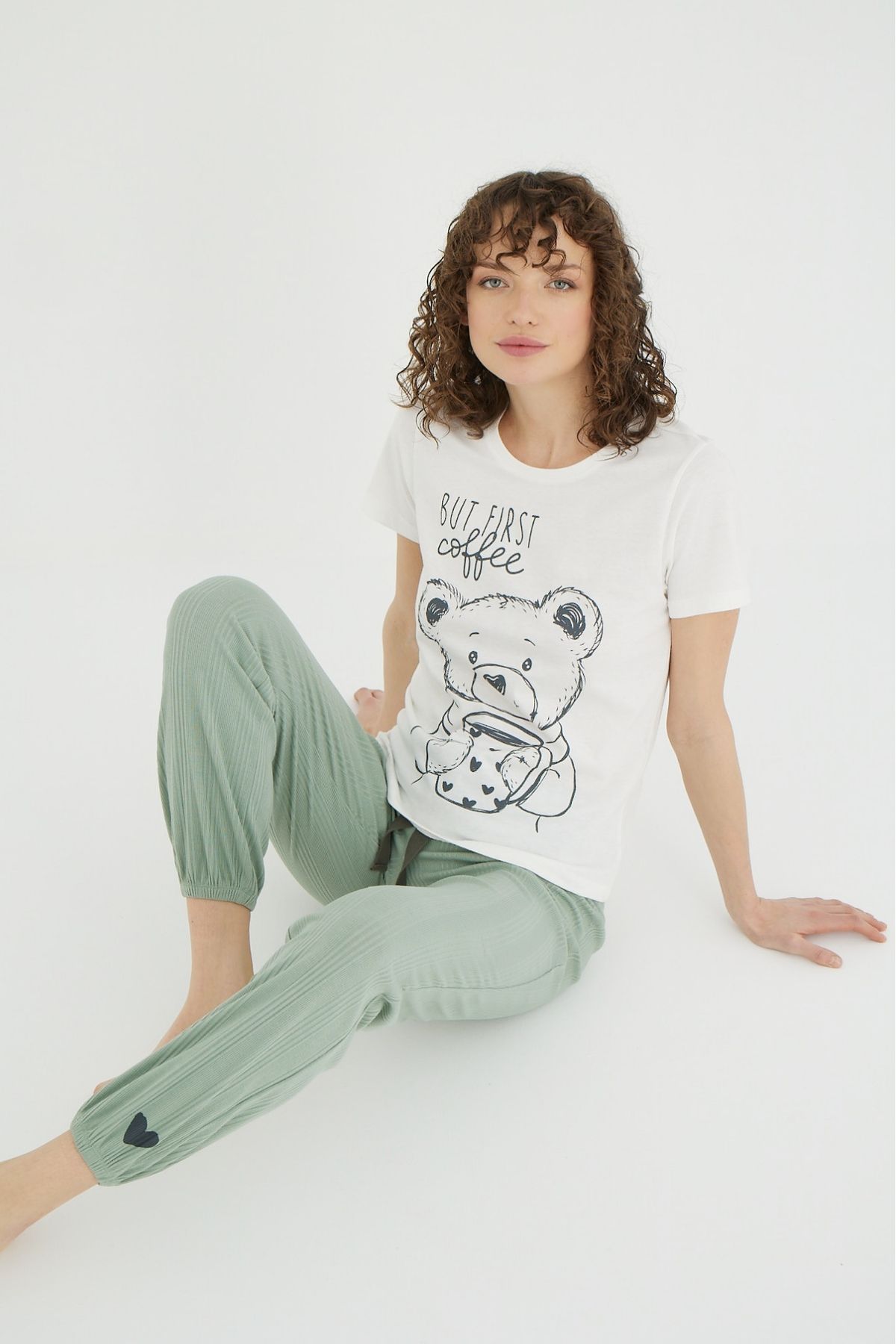 İPEKTENİM Yazı Fontlu Ayıcık Baskılı Paçası Lastikli Pijama Takımı