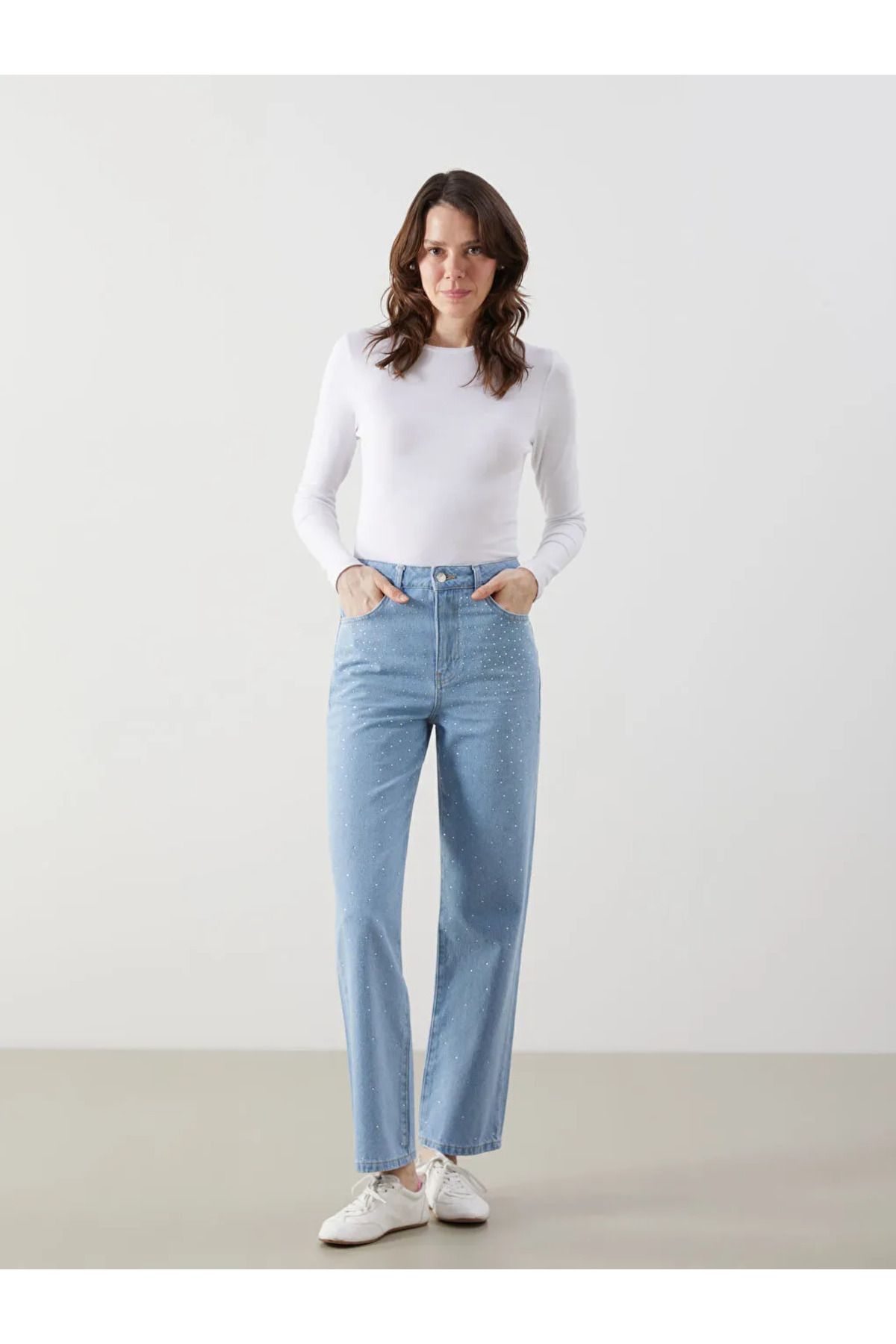 LC Waikiki LCW Comfort Indigo Taşlı Straight Fit Kadın Jean Pantolon