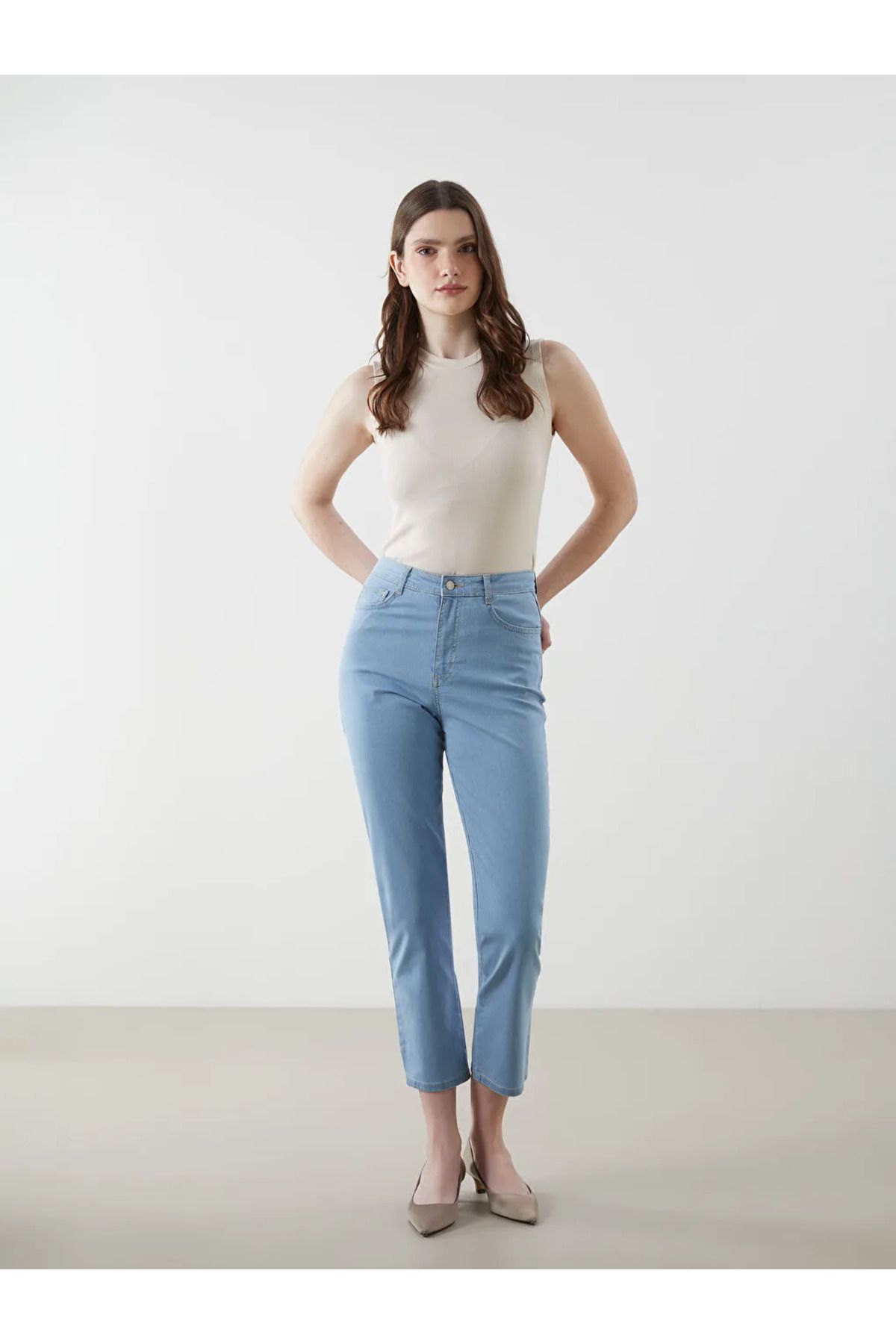 LC Waikiki Natuvera Mavi Slim Fit Kadın Jean Pantolon