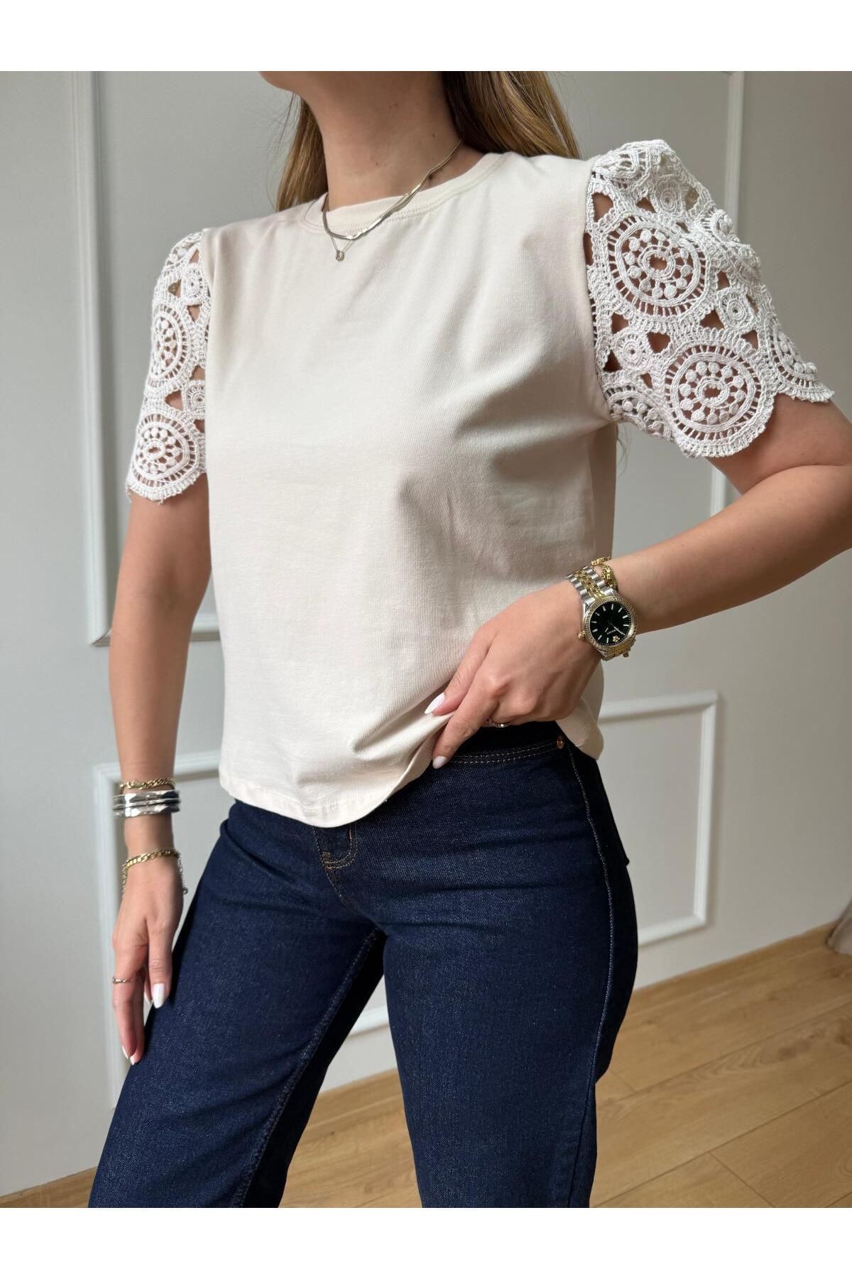 Size Özgü Taş Kol Örgü Detay Tshirt