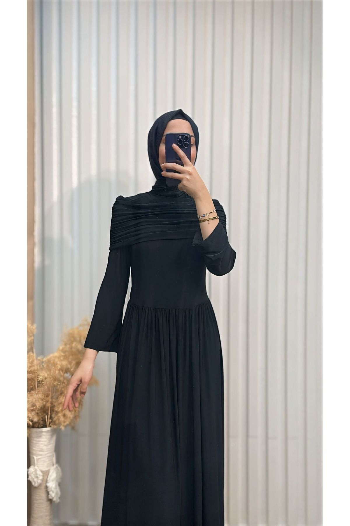 MERVE TESETTÜR DEGAJE ELBİSE