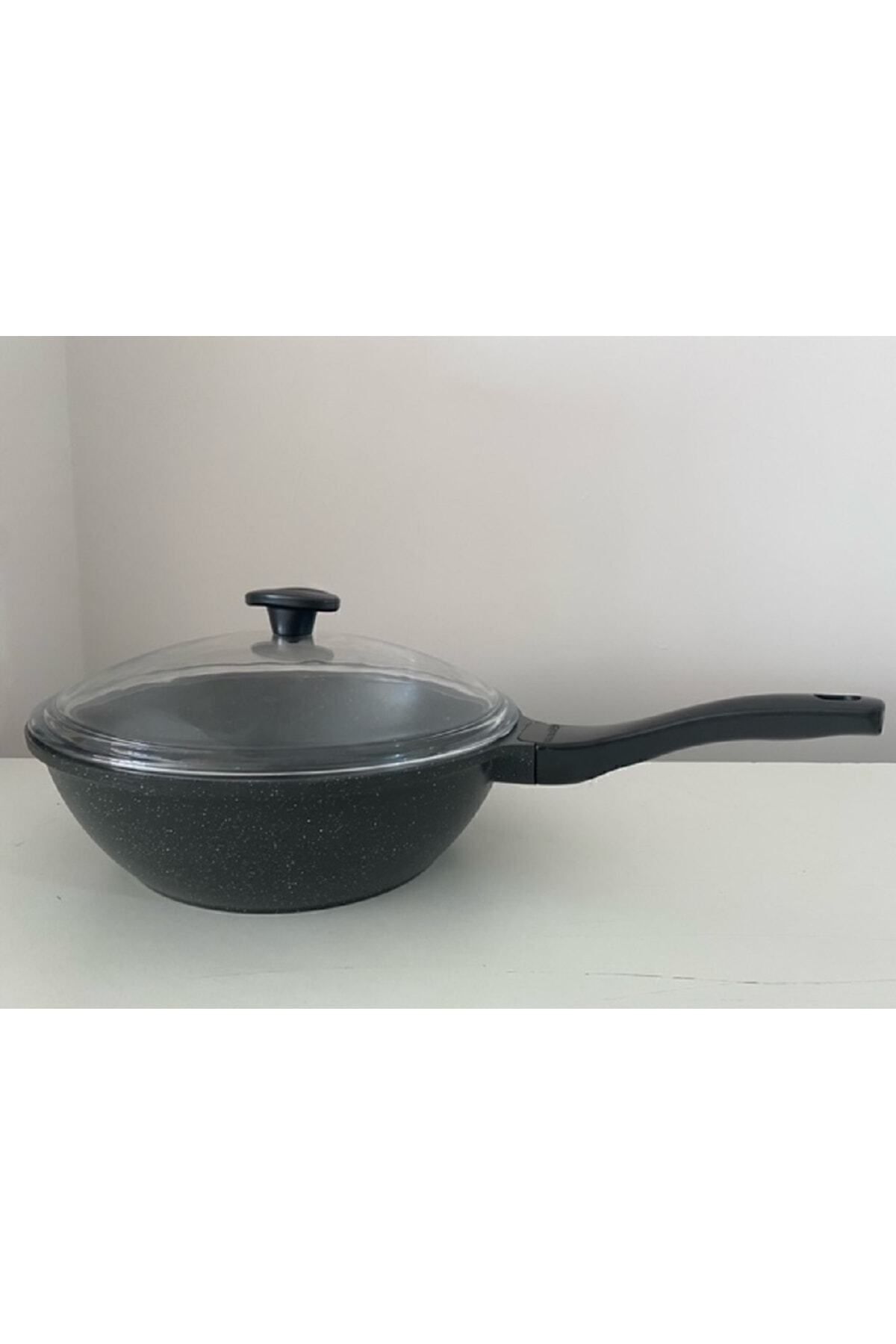 UYGUR AVM 28 Cm Döküm Granit Cam Kapaklı Wok Tava/ Gri