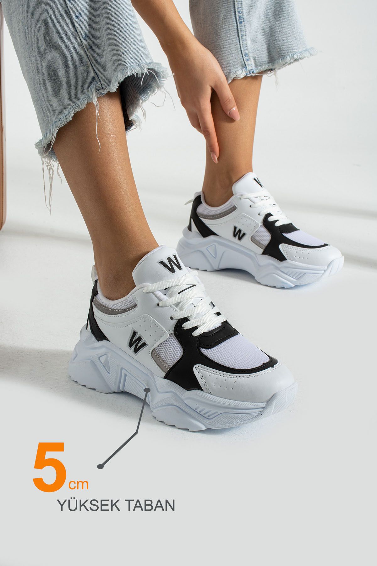 Devida Kadın Beyaz Spor Ayakkabı 5 Cm Yüksek Air Taban Günlük Sneaker X110