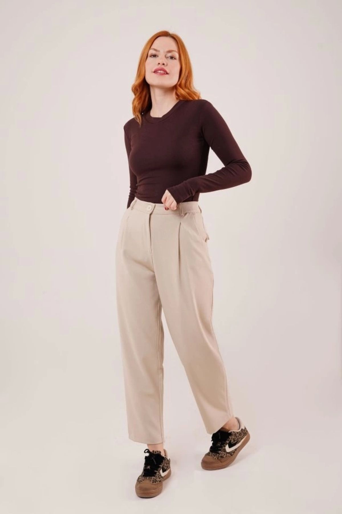 MODA Kapama Cep Detaylı Krem Pantolon