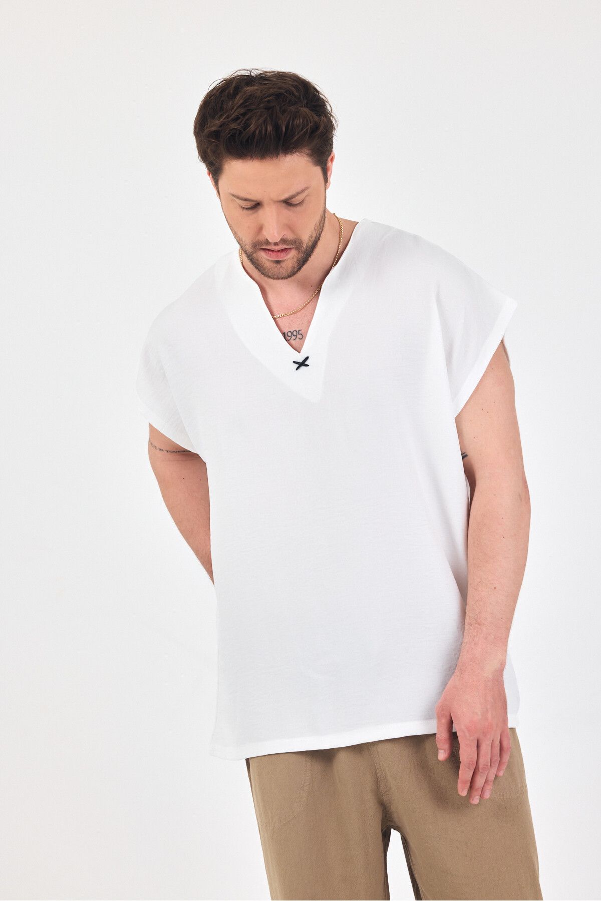 BABBOSS Keten Oversize V Yaka Sıfır Kol Gömlek