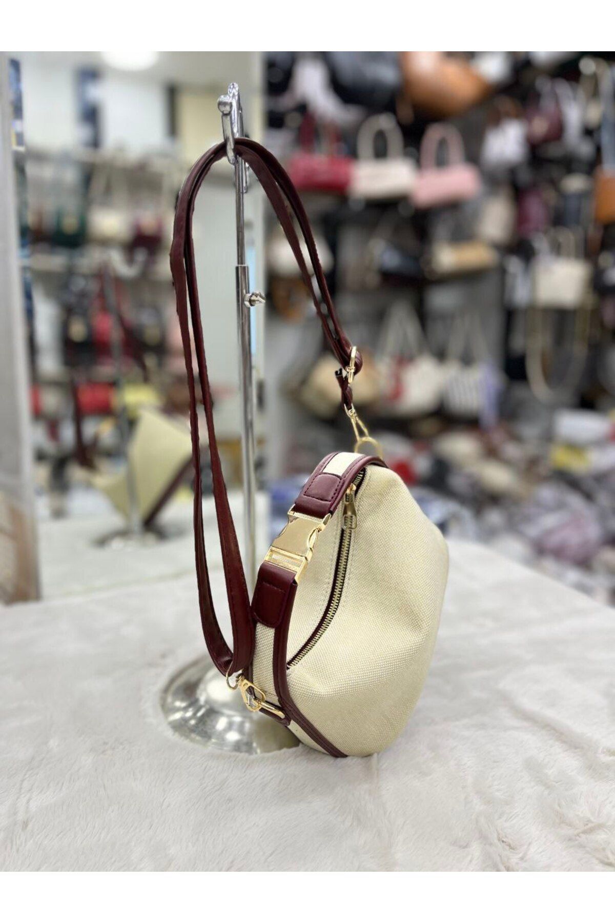bynarincollection günlük tokalı model kol çantası