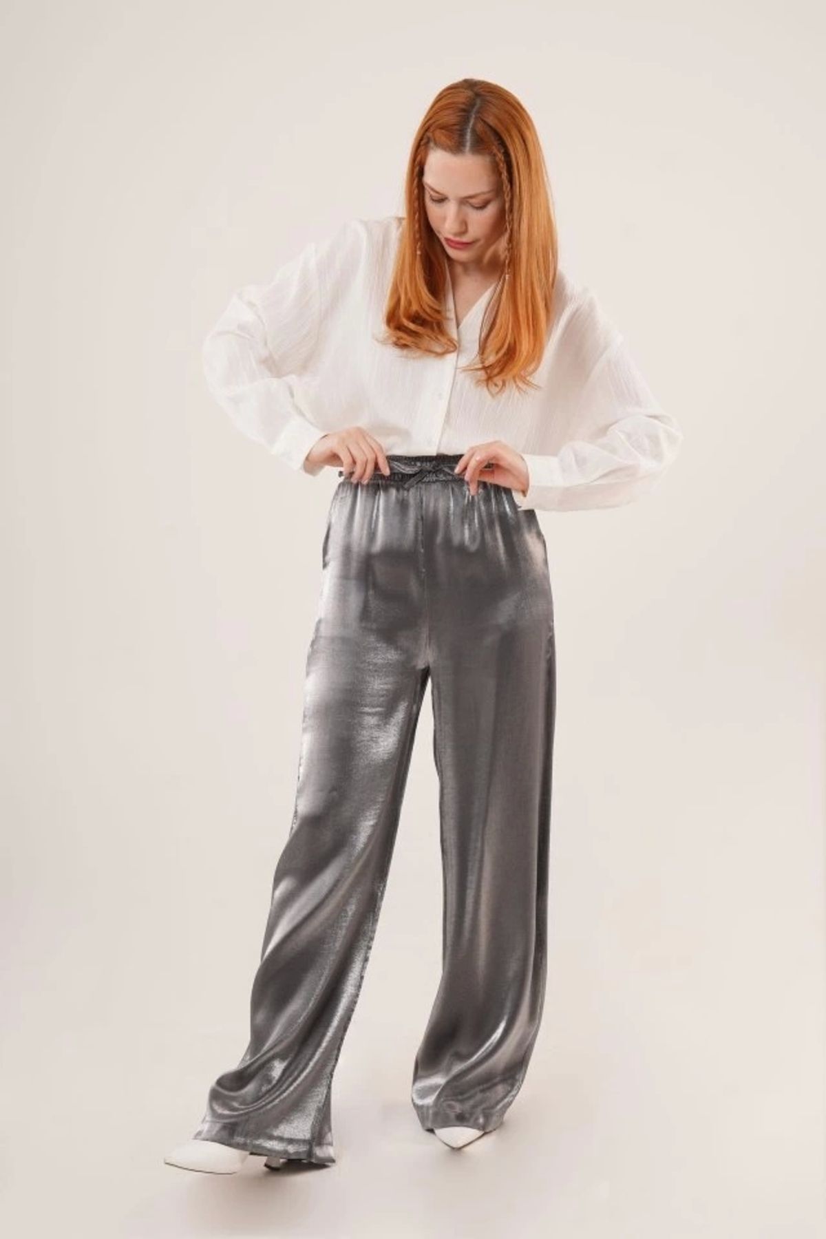 MODA Parlak Görünümlü Cepli Antrasit Bol Paça Pantolon